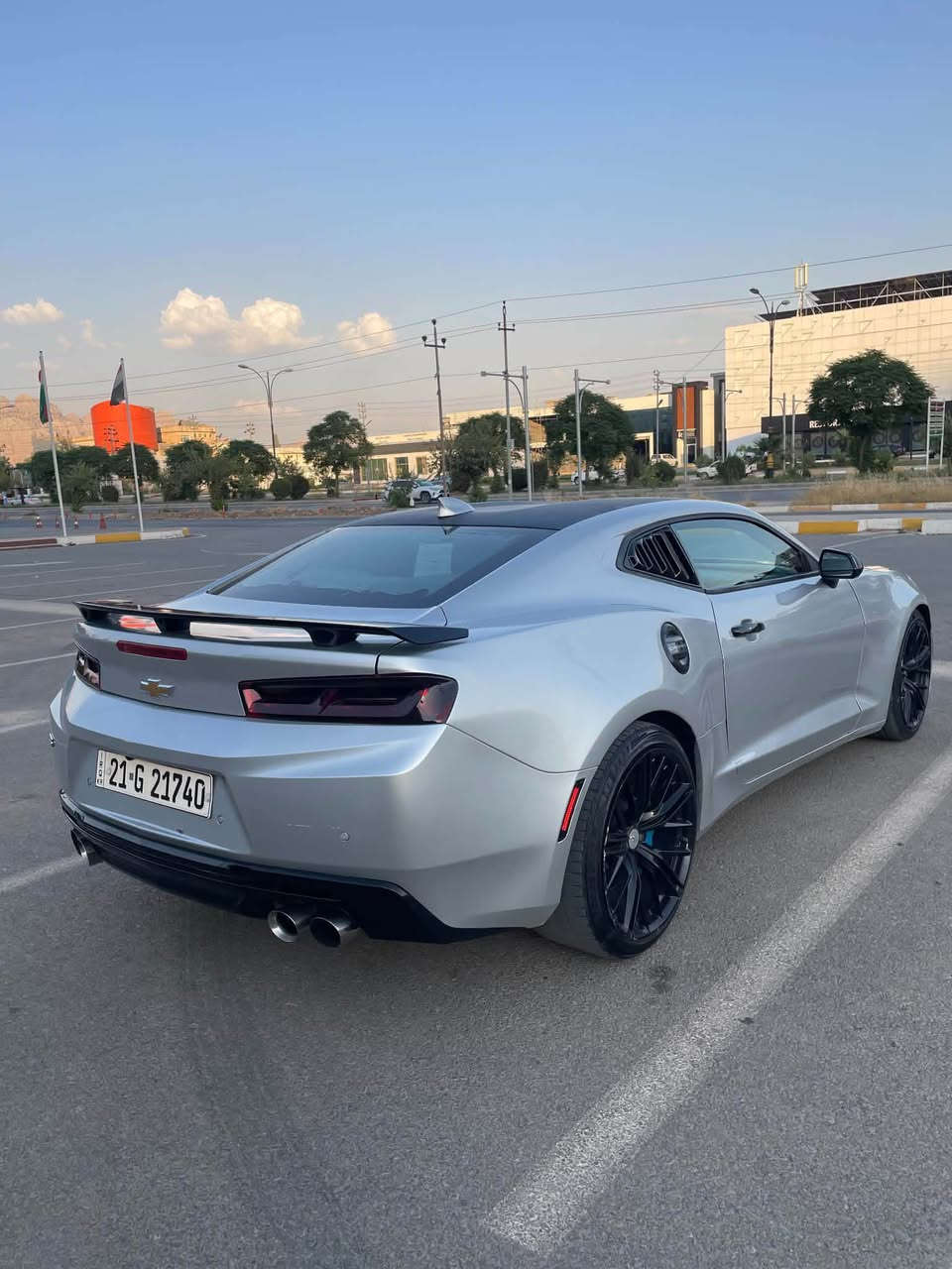 CAMARO 2016 🇺🇸 SS 6.2 V8 کاماڕۆ فول مواسەفات بەس سلاید نییە کوشن سارد و گەرم داتاشۆ تەبرید سارد و گەرم دەبڵ زۆن سەیارەکە کامل بۆیاخە زۆر کەم ڕۆشتوە تەنیا 60 مایل ڕۆشتوە کە دەکاتە 100 کیلۆ مەتر گێڕ و مەکینە و تەقە و ڕەقە بەشەرت زۆر بە قوەتە لید و شاشە ئایپادی بۆ بەستراوە شەخالە لە مواسەفات نەقسی نییە سلاید نەبێت سەیارەیەکی بێ مشکیلەیە ڕەقەم سلێمانییە و بە ناوی خۆمانە گۆڕینەوە ناکەم بەس بۆ فرۆشتە.
*********** رانية, السليمانية
