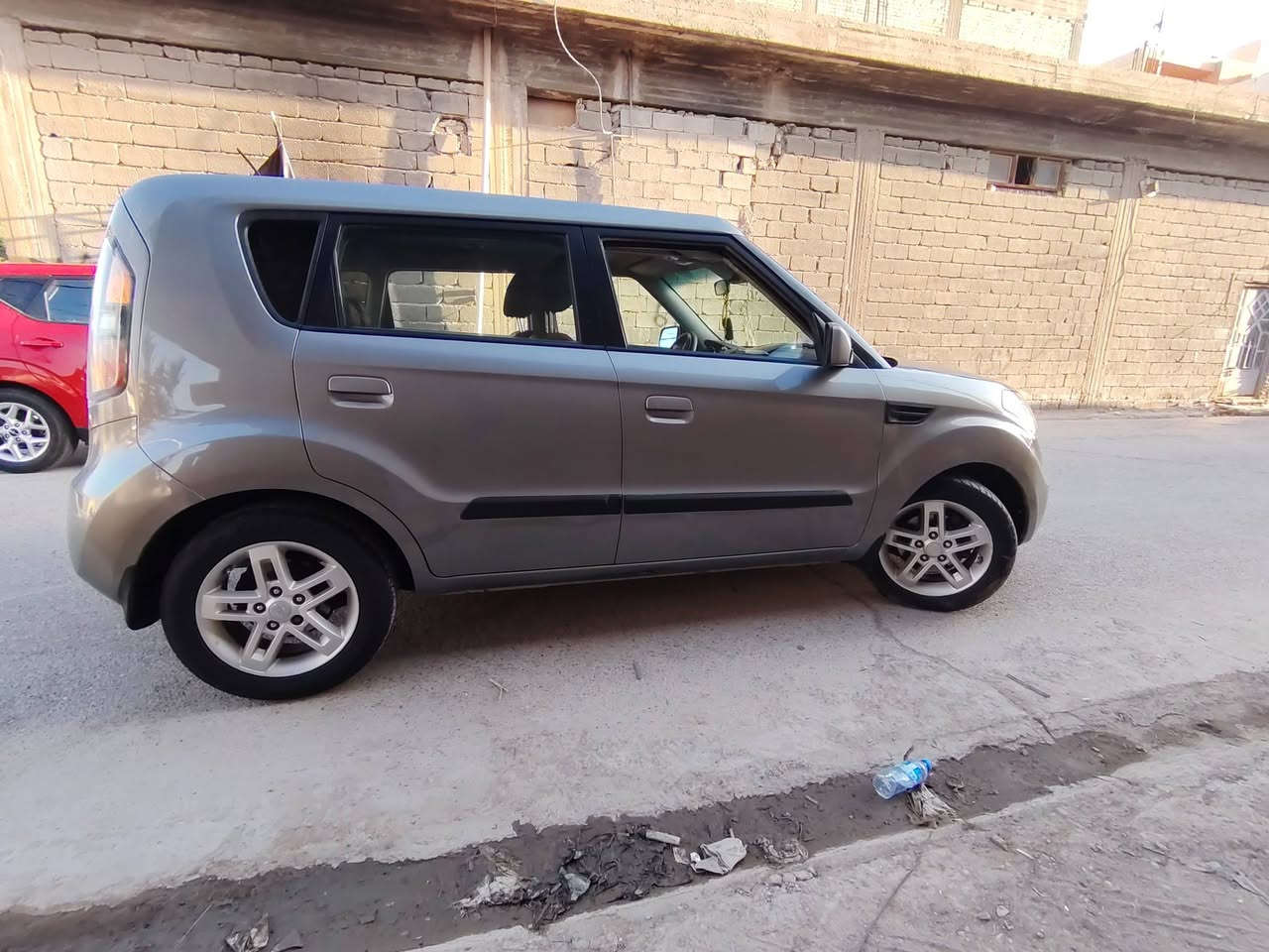 السلام عليكم كيا صول مديل 2010 للبيع رقم بغداد دولي بأسمي هزة جديدة تبريد شغل مكينه 2000 صبغ حزام ضرر جاملوغ تخم تاير صدر امامي خلفي سيارة ما ناقصهة شي السعر 77 عنوان ديالى بعقوبة ***********
