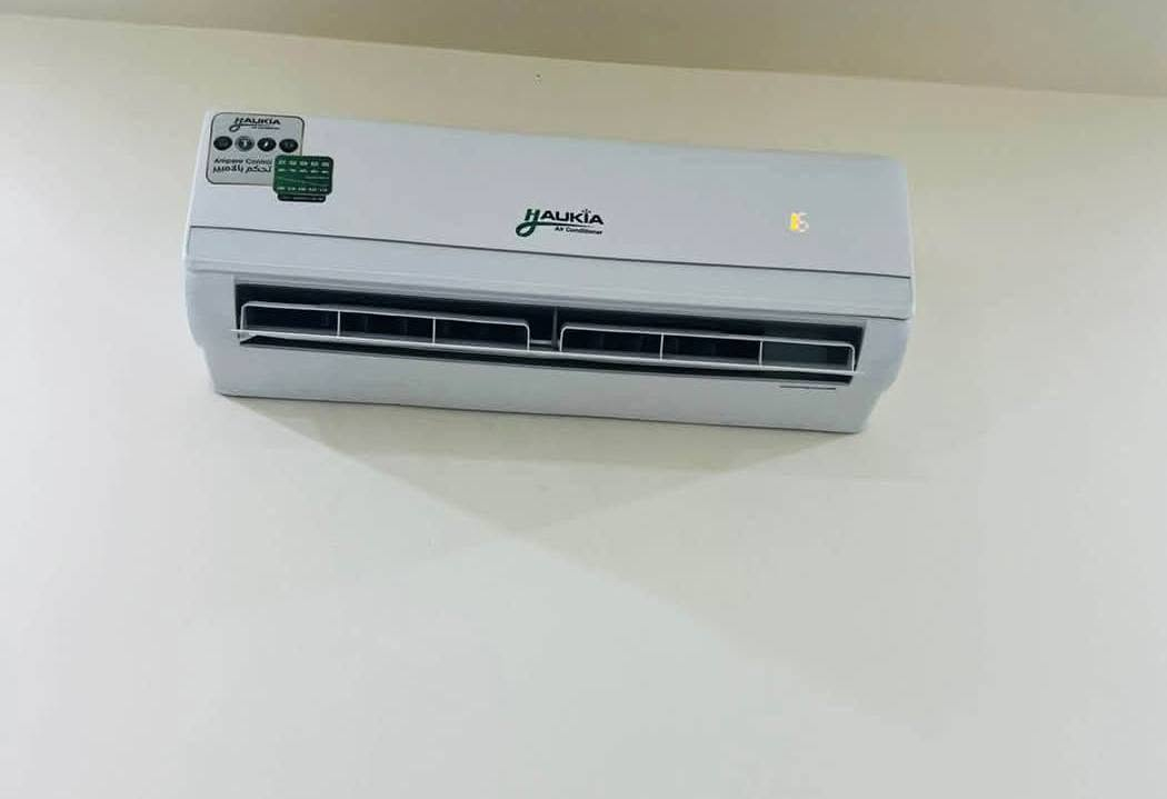 صيانة وتنصيب وغسل السبالت

مع ارتفاع درجات الحرارة، خلي سبلتك بيد أهل الاختصاص 🌡️❄️

🔧 صيانة وإصلاح أعطال السبالت
❄️ تنصيب وربط السبالت بصورة صحيحة
💦 غسل وتنظيف القطعة الداخلية والخارجية
⚡ فحص الكمبريسر والكهربائيات والتأكد من كفاءة التبريد

نحرص على شغل نظيف، دقيق، وبأسعار مناسبة، حتى تحصل على تبريد قوي وتحافظ على عمر سبلتك.

📞 للتواصل: ***********
المصطفى للتبريد ❄️🔧
