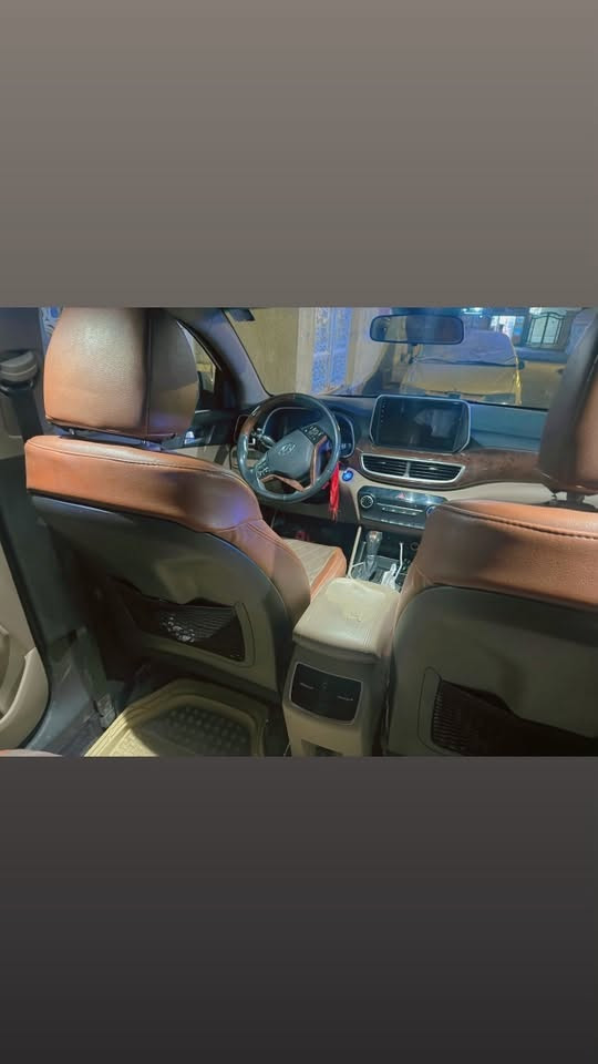 السلام عليكم سياره للبيع توسان 2020  سياره دوش 2000خليجي سياره فول مواصفات قطعتين تبريد بصمه سياره كراسي كهرباء تحكم حساسات العنوان بغداد رقم الهاتف *********** للاتصال واتساب فقط

