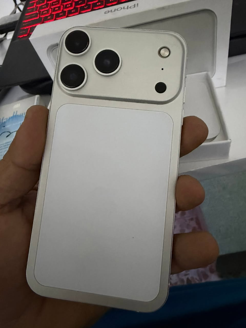 ايفون XR • ١٢٨ • بطارية ١٠٠%