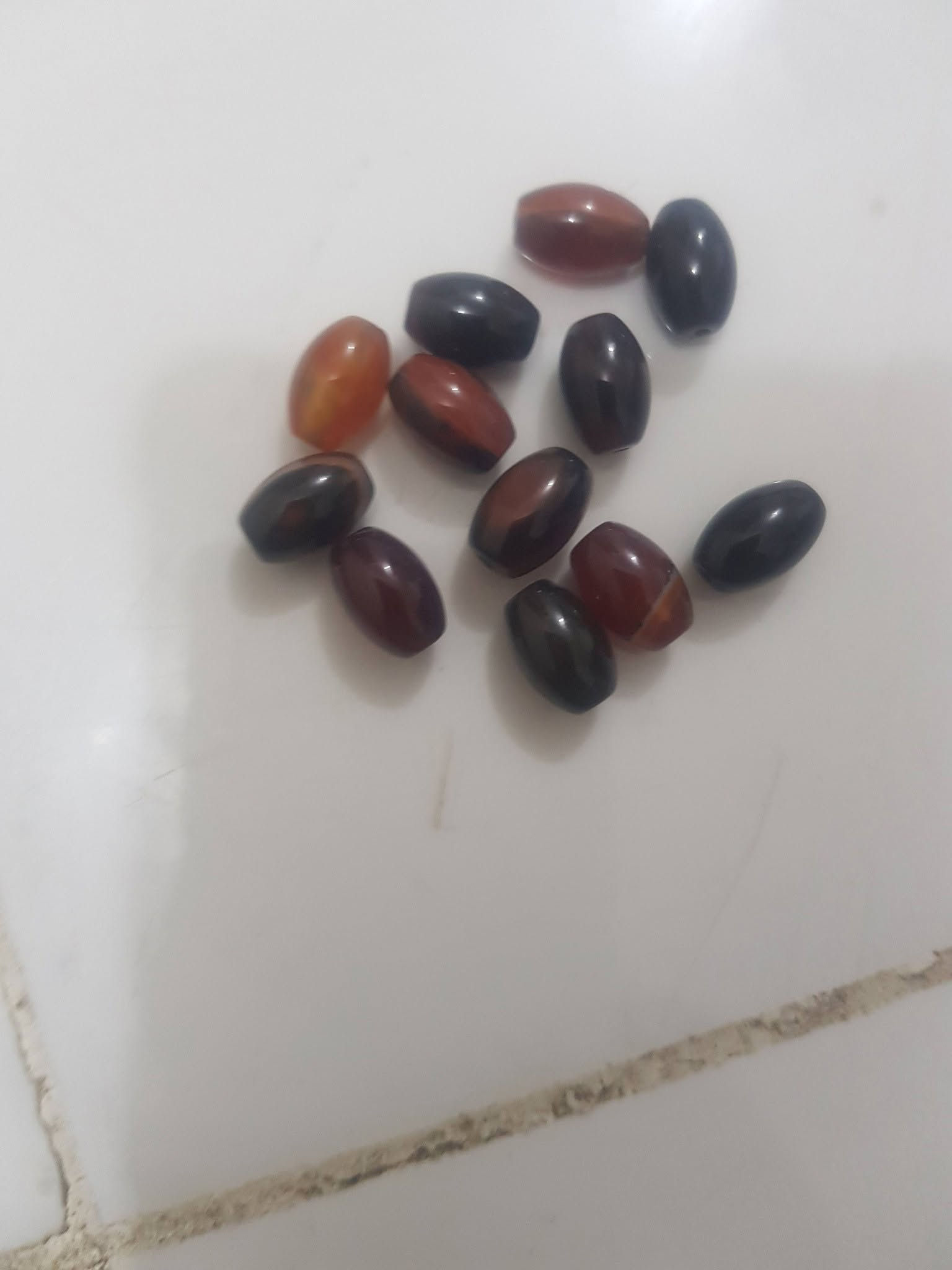 البيع كلمن وسعره كله قديم
