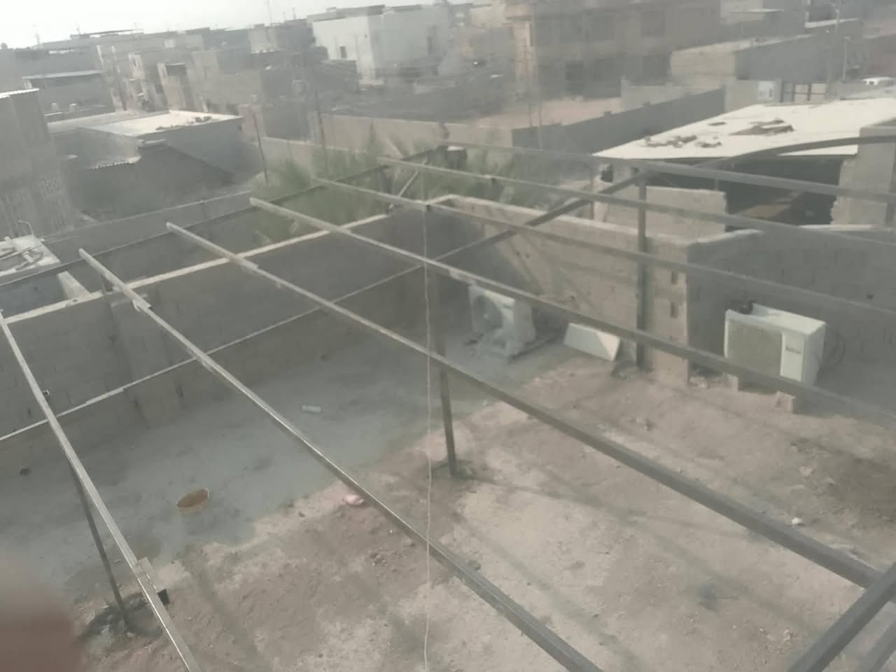 شغل اليوم سقيفه درجه اولى جينكو 5ملم  وتسابي  *********** علي الحداد البصره رقم *********** حداد متجول . عنوان الورشه  البصره حي بغداد ضهر العلوه. العنوان الثاني ابو الخصيب للحداده
