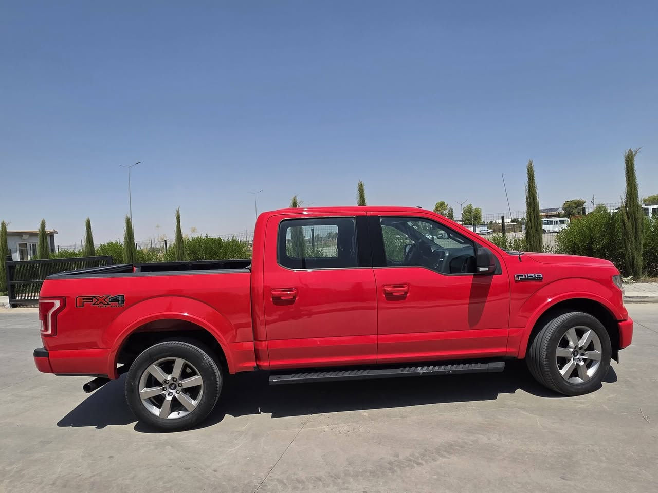 #f150للبيع
2017 XLT (fx4)
V8 5.0 

السعر: 195$$$

ماشيه: 100 كم
دبل أكسل(4x4)
قفل اكسل
٨ سلندر 
بانوراما
تشغيل عن بعد
كشنات امامي تدفئة 
كشنات امامي تحكم كهرباء
سلم خلفي
تبريد قطعتين
كير طرح
كير ٦ نمر
شاشة جبيرة
كاميرا خلفية
حساسات خلفي
اشاير بل مري
مرايات هيتر
جامة خلفية كهربائية
دواسات ستوب & بانزين كهرباء

باب طويل بدي قصير (المرغوب)

كير و محرك و أكسل حدادية كلة بشرط

  ٥ قطع صبغ بدون حادث فقط تعجات خفيفة و مصبوغات

  ارباك  شاصي دواخل كلها بشرط

مكان سيارة أربيل
للاستفسار: ***********
فقط بيع بدون مراوس
