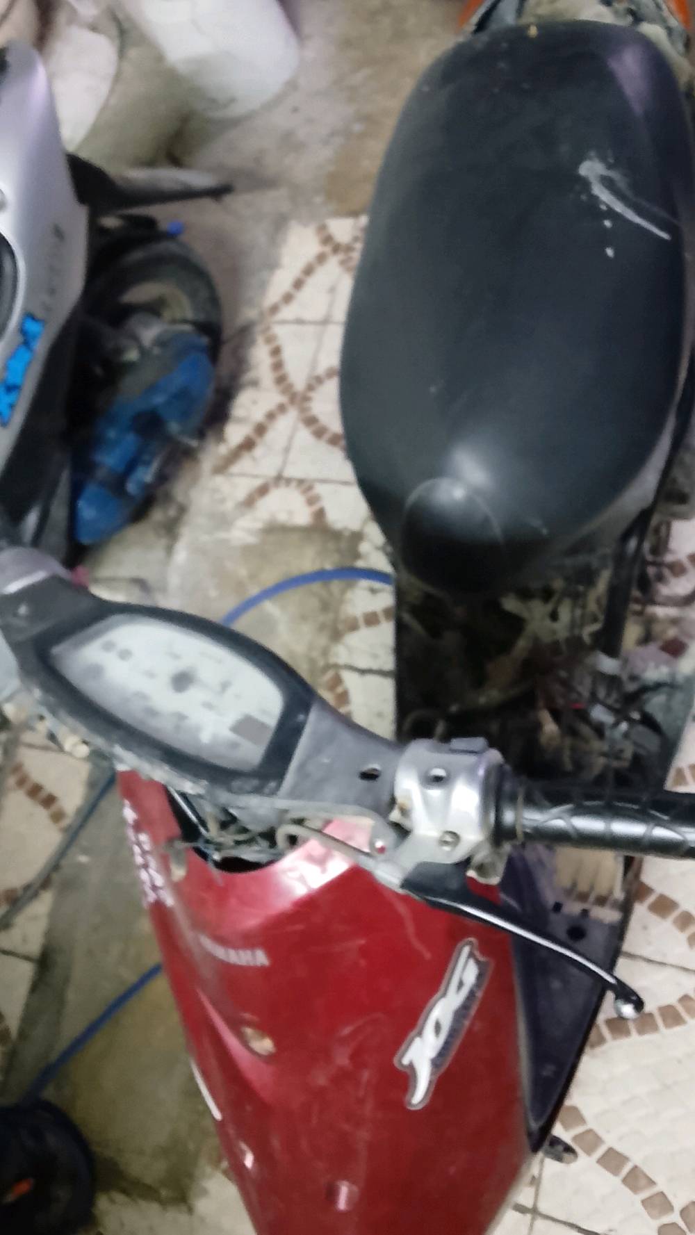 سلام عليكم  دراجه عصفوريه 60

للبيع امانه الله ورسوله دراجه نضيفه 

فقط ناريه مابيه بس والباقي شغال 

ضفيره متشتغل وباتري مابيه 

والله العظيم دراجه امبدل بلك وامبدل كابريتر 

دراجه فقط ناريه مابيه  كفراته موجوده بانزين متصرف   كشن نضيف ممشكك  مكاني بغداد حي سلام