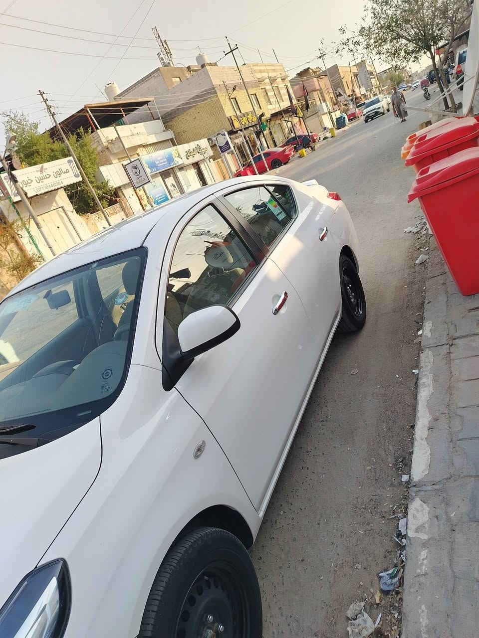 نيسان سني ٢٤ ماشيه ٢٣ سياره كفاله عامه سياره نضيفه وكاله عنوانه بصره  السعر ١٢٦  *********** عنوان بصره
