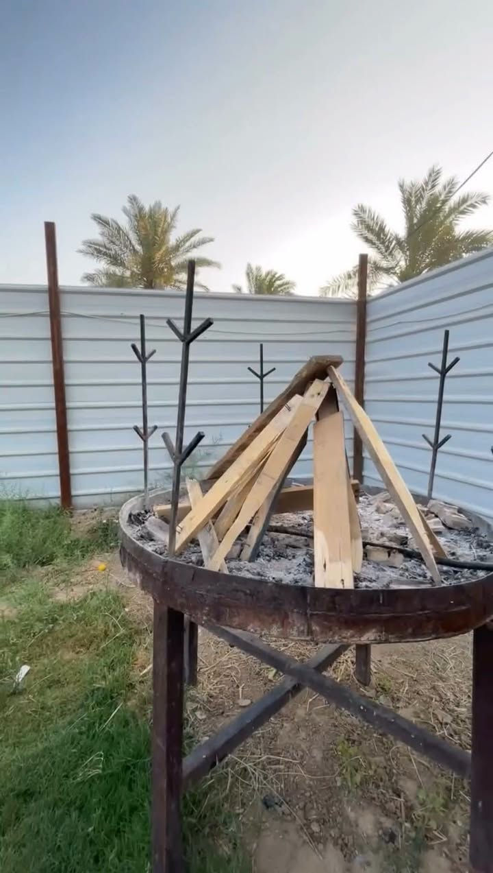 مزرعة الزعفران الشاطئية 1
متوفر حجز اغلب ايام الاسبوع موثق في تطبيق اجرلي إطلالة شاطئية على نهر دجلة🏖️  
العنوان : الزعفرانيه نهايه شارع الربيع مجاور مصنع ببسي بغداد 
للحجز والاستفسار الاتصال او التوصل واتساب : ***********
0783191914

