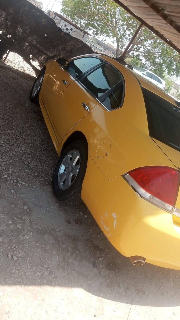 السلام عليكم امبالا موديل عشره 
للجنايه اليعرفون قيمتها 
نظيفه جدا جاهزه كير مكينه حداديه
تبريد ثلج شاشه لايت زنون اصفر
 رقم نينوى جديد هزه جديده
سنويه جديده 
خطها السياره شطره - نجف 
خطها منتهي من شهر الثالث 
المالك ناصريه الغراف 
مداور ثاني يوم ب أي محافظه تداور
السعر 58 بيها مجال قليل
المكان الديوانيه سومر 
الاتصال ***********
ما تنطي فلس اذا ماتكعد وي المالك
كلشي ذاكرلك بالمنشور اقرى وخابر 
على موعد فقط من تجي تقتنع بالسياره 
تقديرك موجود وبالخدمه
