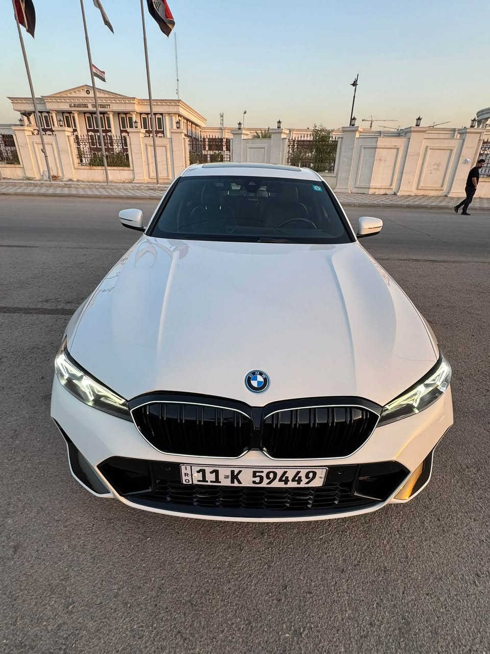 BMW 330e plug in hybrid M package 2023
موديل 2023 الشكل الجديد رقم بغداد
ثلاث وضعيات قيادة (بانزين / هايبرد / كهرباء)
ماشية 77 الف كيلو متر
المواصفات : 

شاشة متصلة 

تدفئة كشنات 

ميموري سيت

لدات داخليه 

فتحة سقف 

داخل جلد اسود  

وبقية المواصفات معروفه 

حادث السياره خفيف بنيد وجاملغ يسار   

ايرباك دركة راجع سستم  

السعر 260 وبيها مجال
للاستفسار 
***********
