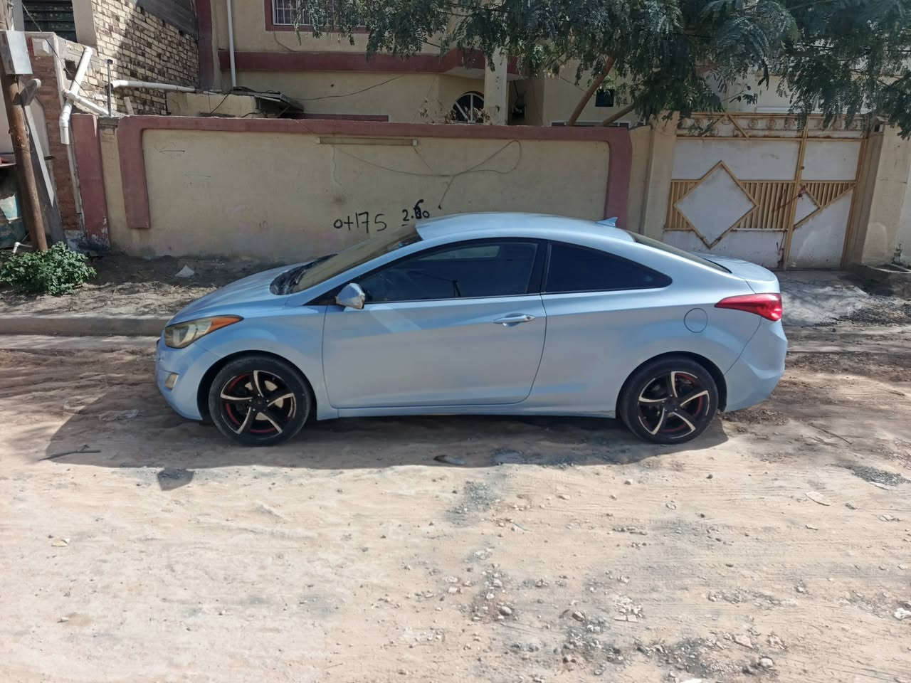 سلام عليكم للبيع النترا تك باب موديل ٢٠١٣ رقم كربلاء باسمي سياره نضيفه مصبوغه حزام كلير بسبب الجراد حادثهه جاملغ خلفي بدون شواصي سياره حلوه وجاهزه مال جناي محرك ٢٠٠٠ للبيع او المراوس باحسن وانطي فرق السعر ٦٨ وبيهه مجال للشراي مكاني بابل ***********
