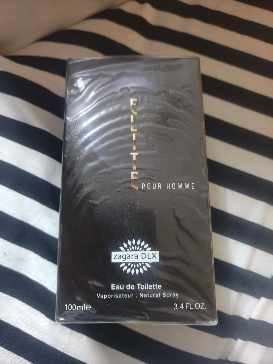 19 عطر للبيع شلعه كامله ابيعها
