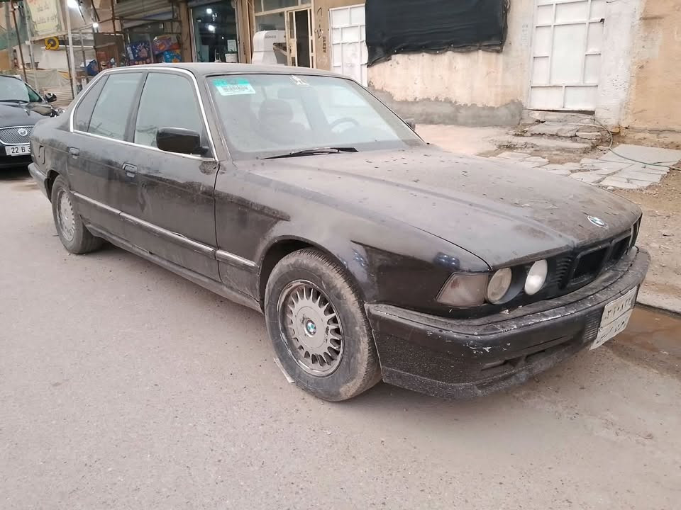 بي ام 735 • ١٩٩٢ • محرك وكير جدد