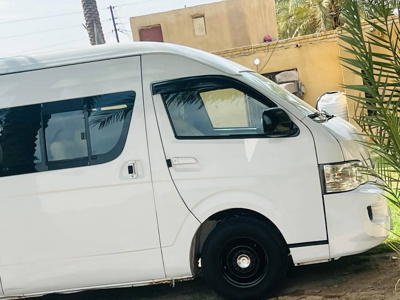 اللهم صلي على محمد وال محمد 
جنبي موديل ٢٠١٧رقم بغداد باسمي سياره جاهزه وشوف العين تخم تاير جديد منضومه غاز تبريد محور سبلت دوشمه جديده السعر 149وبيه مجال قليل للستفسار 
***********

