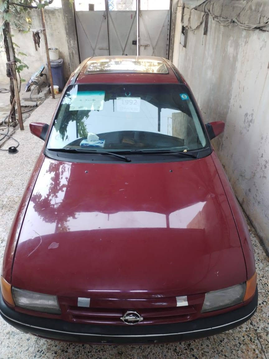 اوبل استرا 18 موديل 93 ما بيها صبغ بس الدواير رقم نينوى توماتيك بيها بدايه صرف والباقي شرط *********** واتساب فقط
