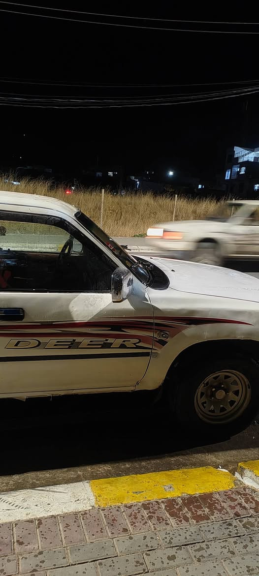 Deer2007 بەغ
دێر 2007مەکینە بەغ  گێرو مەکینە و اکسل بەشرت 
مەنەفیست اسل فسفۆر
سیاری ماڵی فەقیرا توندو بەندا کەمەک مەسروفی بۆ بن خۆتی داوێ 
سبوغ پەلە پەلە هەیە  سارداکوتیش کەمەک هەیە 
سعری بەلاش بەلاش  27واراقە مجالەکی کەم 
بەس پەیواندی جواب دادینەوا   
***********  واستا حسن أربيل, العراق
