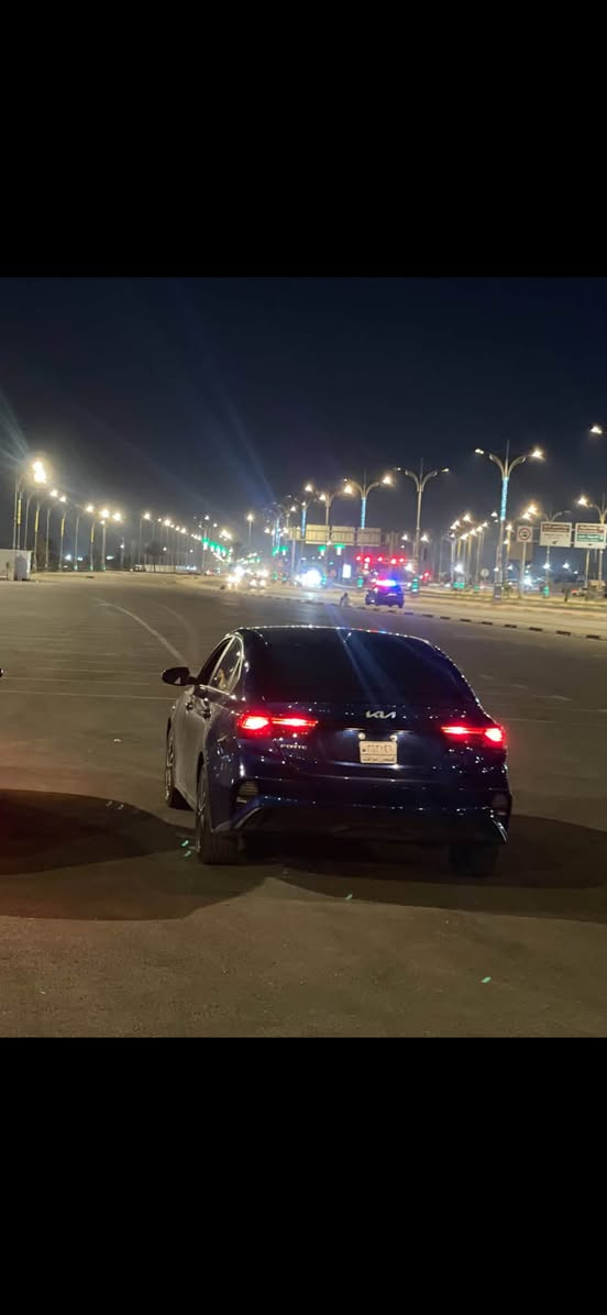 سلام عليكم اخوكم من كربلاء
بسم الله الرحمان الرحيم
سياره فورتي ( للبيع)
موديل 2023
ضررها بنيد وجاملغ 
ماشيه 100الف
سياره باسمي رقمها كربلاء
سياره نضيفه تجي وشوفها كدام عينك
للستفسار ***********
