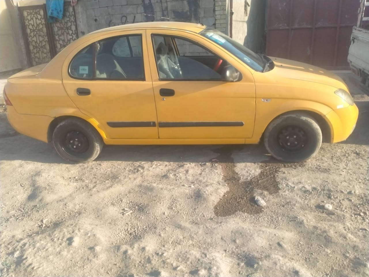 طيبة للبيع مكفولة موديل 2015 محرك كير تبريد ثلج سيارة جاهزة للبيع سعرها 27 مصفرة تحويل مباشر عنوان ابو غريب ***********

