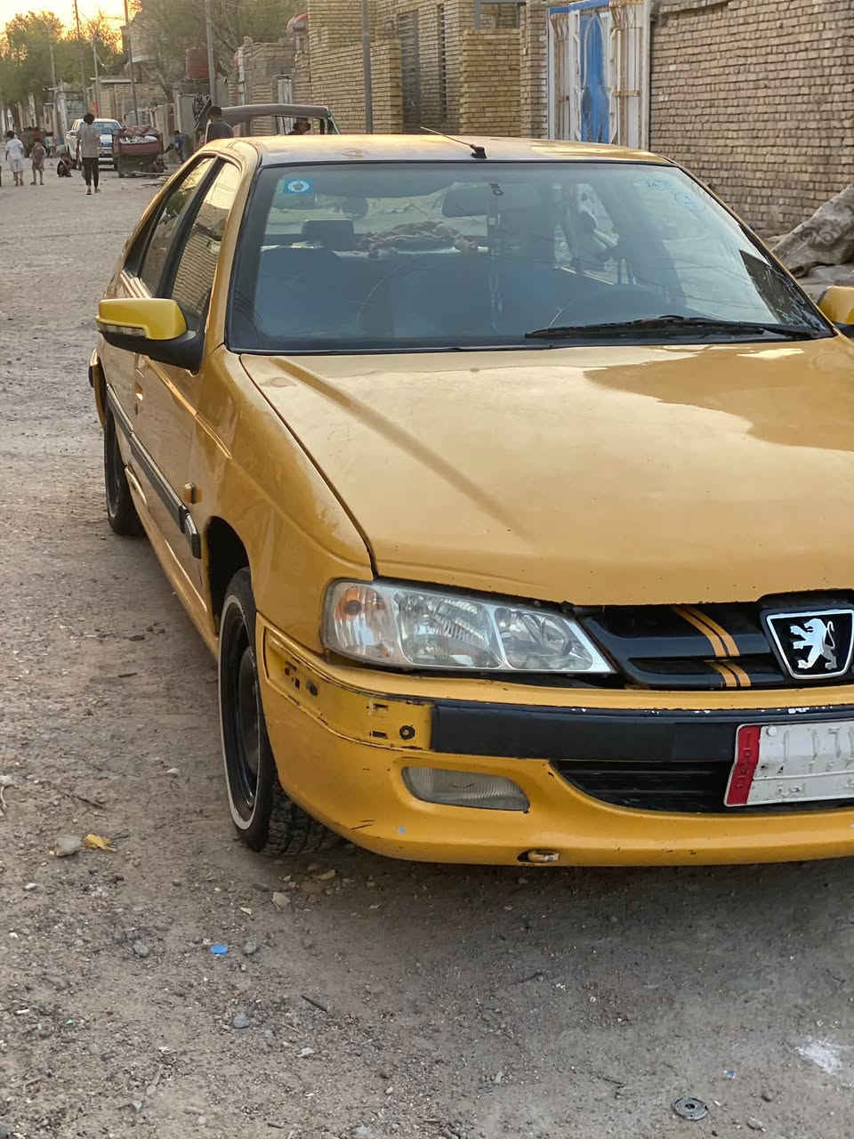 @إشارة
بيجو بارص مديل ١٦ رقم واسط سنويه ٢٩ مصفره غرامات السياره حلو بيها تنقيص بلمحرك والتبريد فقط غاز والجاملغ الأمامي بي بارد فقط السعر 28 وبيها مجال قليل مكان السياره العماره واتساب *********** وترهم مراوس بادوات ملكه شاهينه
