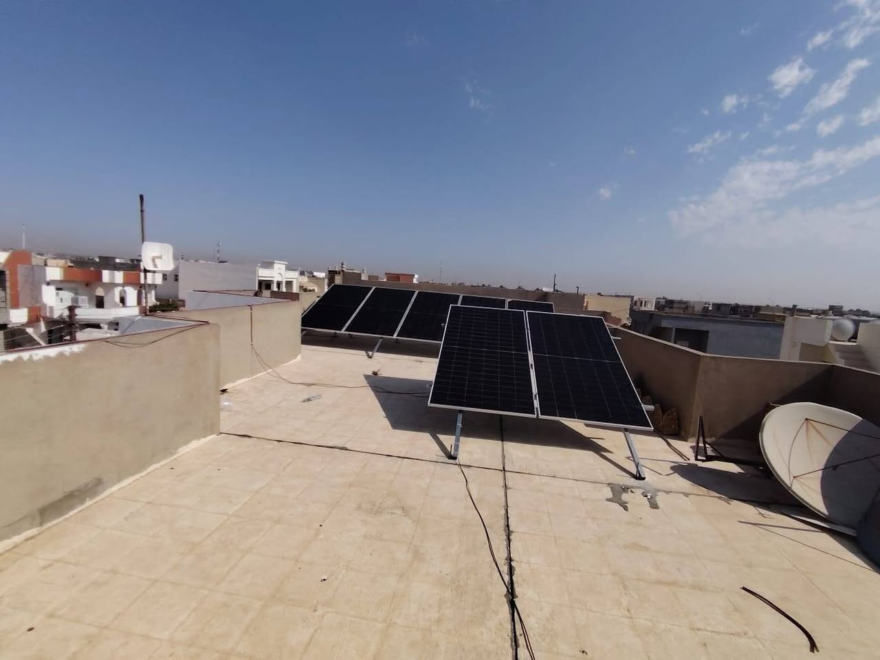 ☀️⚡ إنجاز جديد… وعروض مميزة من شركة النور الهندسية للطاقة الشمسية   ⚡☀️
بفضل الله وتوفيقه، تم إنجاز وتنصيب منظومة طاقة شمسية متكاملة في:
📍 صلاح الدين – الشرقاط – الحي العسكري
وبقدرة تشغيلية:
🔋 20 أمبير نهاري
🌙 16 أمبير ليلي
⚡ نظام متكامل يوفر تجهيزاً مستقراً وكفاءة عالية في التشغيل.
💥 عروضنا مستمرة ومميزة!
توفر شركة النور الهندسية للطاقة الشمسية نظام تقسيط مريح لحاملي بطاقات كي كارد الرافدين، لتسهيل امتلاك منظومة طاقة شمسية والدفع بطريقة ميسّرة ومناسبة.
📹 كما يتوفر لدينا كاميرات مراقبة حديثة
لحماية المنازل والمحال التجارية ومتابعة ممتلكاتكم، وبحلول أمنية متطورة تناسب مختلف الاحتياجات.
☀️🔋 طاقة شمسية بأفضل الحلول
💳 تقسيط مريح
📹 كاميرات مراقبة وحلول أمنية
كل احتياجاتكم تجدونها في مكان واحد مع شركة النور الهندسية للطاقة الشمسية.
⭐ خبرة أكثر من 5 سنوات
⭐ تنفيذ بإشراف هندسي متخصص
⭐ مواد ومعدات ذات جودة عالية
⭐ عروض خاصة ومميزة
⭐ حلول للمنازل والمكاتب والمحلات
📍 صلاح الدين – الشرقاط – سيدين – قرية الحرية – قرب محطة الأرجوان
📞 ***********
📞 ***********
☀️ شركة النور الهندسية للطاقة الشمسية
نحو طاقة أنظف… وحياة أكثر استقراراً وأماناً. ☀️🔋📹
