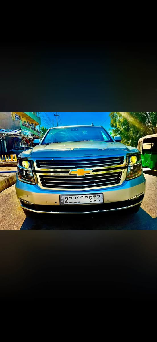 تاهو فئه تكساس ادشن lt2موديل 2019
فول فول مواصفات 1/1  رقم ديالى انكليزي سنويه لل35 تحويل ثاني يوم
                  اللون: سلفر 
ماشيه : 188000الف ميل  الدهن نسبته 55 ابدل اجدد الدهن
موديل 2019  VIP  
المواصفات: وارد امريكي  استوردناها   فول مواصفات ١/١
٨سلندر 5300
الداخل لونين. بيجي وقرميدي. 
لستيرن. والدشبول والابواب قرميدي 
كراسي جلد اصلي(بيجي)
كراسي  كهرباء. كلهن 
كراسي هزار(عند اقتراب السيارة من اي شي)
كراسي خزن(ميموري)
كراسي(تدفئة)
كراسي امامي  خلفي كهرباء
كراسي امامي خلفي تدفئة
تبريد امام بيانو و خلفي شاشة
رادار
سائق آلي
كروس سرعة
خمس بصمات ابواب وجامه خلفيه 
فول تحكم استيرن  
استيرن كهرباء
استيرن تدفئة
شاشة عرض الاعطال
صندوك كهرباء(شفط)
نظام السير على الخط
دبل كير(عادي+اوتوماتيك)مع نظام سحب العربات 
ناقل حركة ٨ نمر
دبل حساس(امامي+خلفي)
نظام تحكم بمستوى الضوء الداخلي. وظوء داخل يدات الابواب 
مانع تزحلق
پدل كهرباء(تحكم كهربائي بالبريك والبانزين)
نظام فتح الجام من البصمه 
شاشة امامية كبيرة 
كامرة خلفية اصلية
تشغيل عن بعد
قاصة سرية
دوسات كتابة CHEVROLET
اشارة بالمري مع اشاير رادار  
مري كهرباء(شفط) ايظاً في البصمه
نقطة_عمياء
لايت عدسة زنون
لد امامي
ويل _حجم ٢٢ تخم تاير جديد بيرلي. وبرجستون
سستم_صوت _BOSE
مدخل
‏CARPL‏BLUETOOTHEAUX
Wifi
‏USB
‏CD
ظرر حادث في امريكا. موظح بصور 
***********
السعر 305وبيها مجال  
 بصمتين الاصليات الكتلوك مالتها مال شركه موجود
