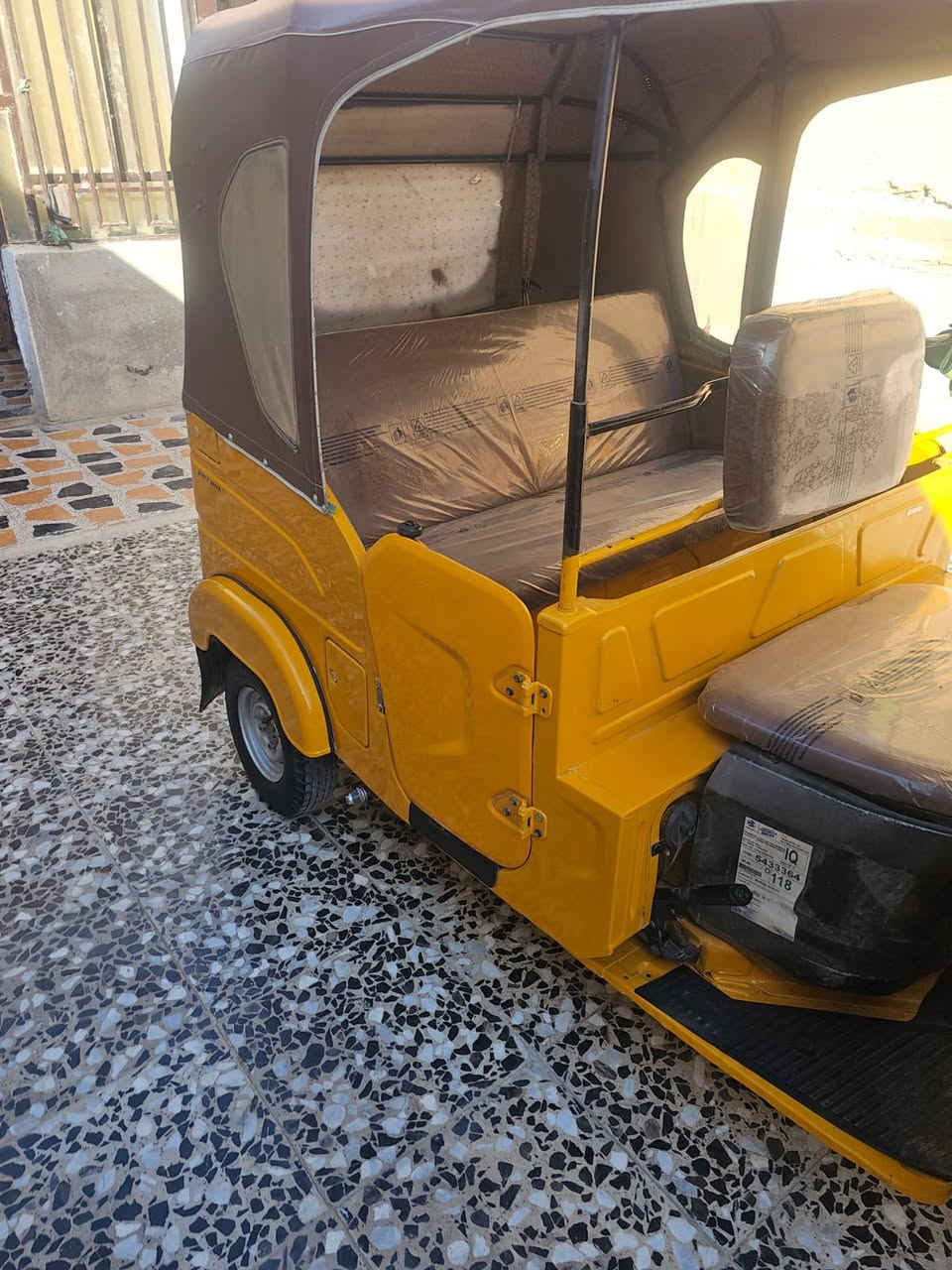 السلام عليكم 
تكتك موديل 22 للبيع معمره دوسات ومبدل بوشه وبستم 
السعر 8800 وبيها مجال بسيط مكاني بغداد الفضيليه 
         ***********
