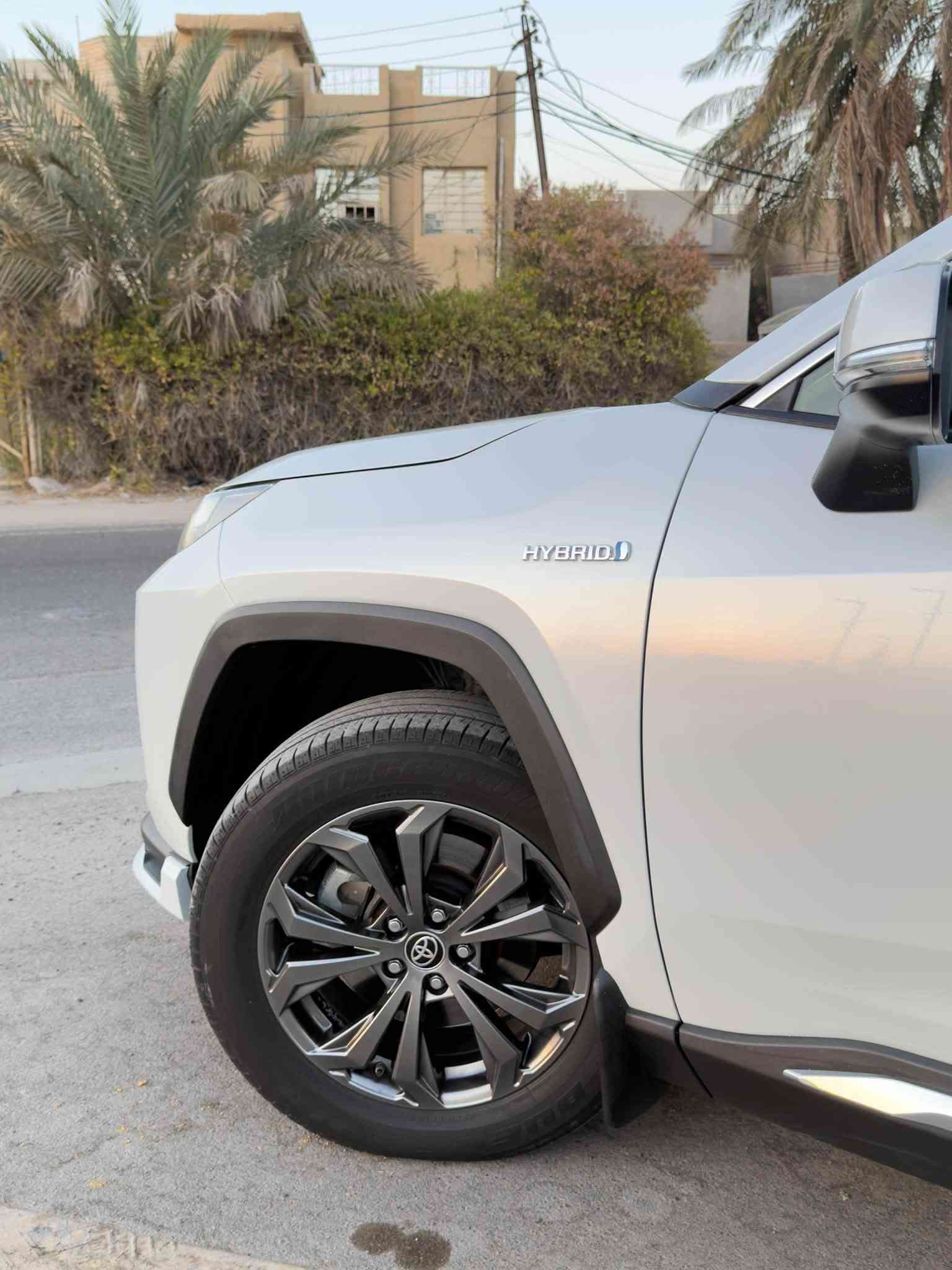 هايبرد • خليجي • ماشيه ٣١٠٠٠ كم