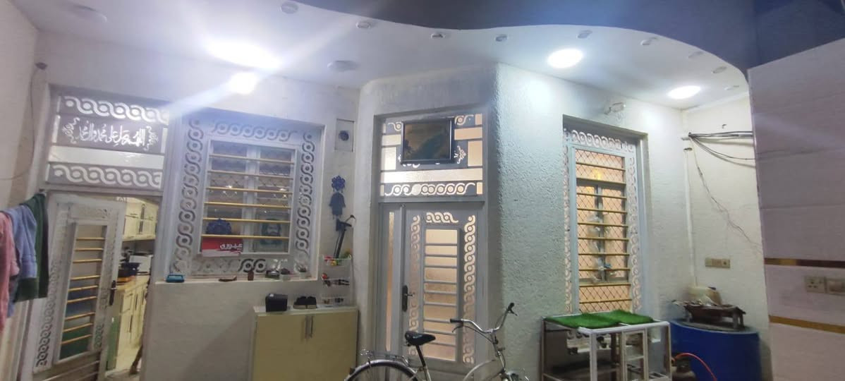 سلام عليكم محافظة ميسان بيت للبيع طابو زراعي سند ٢٥  منطقه حجي حسن  سعر ٨٥  مساحه ١٥٠ متر طول واجه سبعه ونص نزال ٢٠ بناء صار سنه ونص سكف مسلح  أتصل مكلف بنشر 
‏‪***********‬‏
