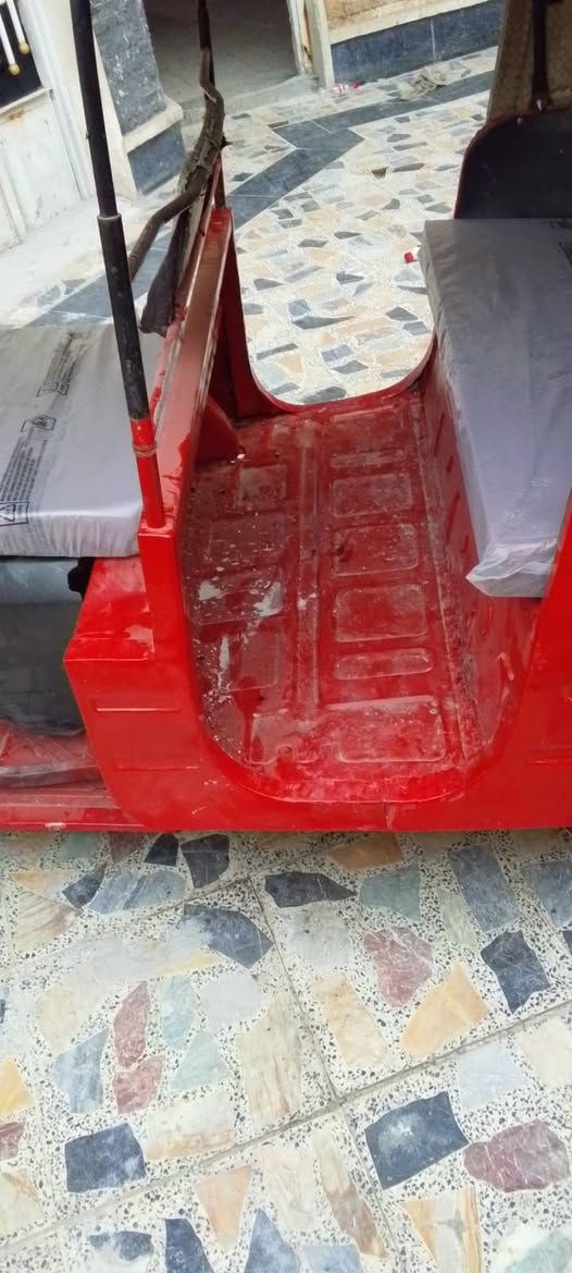 موديل 2018 شهر 10 تكتك بيه مكينه بل جيس تكتك متروكه اوراق 4 وباقي ضايعت اصوليت معروضه 3500 بيه مجال مكاني بغداد بلديات ***********
