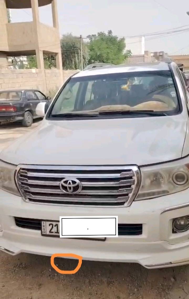 🚙 للبيع تويوتا لاندكروزر 60th Anniversary

🔹 اللون: أبيض
🔹 السيارة موجودة وجاهزة للفحص
🔹 داخلية واسعة ومريحة
🔹 مواصفات 60th Anniversary
🔹 السيارة مناسبة للعائلة والسفر والاستخدام اليومي
🔹 موديل 2011
📌 ملاحظات: توجد بعض الخدوش وآثار الاستخدام في البدي، كما موضح بالصور، وتحتاج بعض التجميل الخارجي.

💰 السعر: [ 270 ورقه] 
📞 للتواصل: [***********]