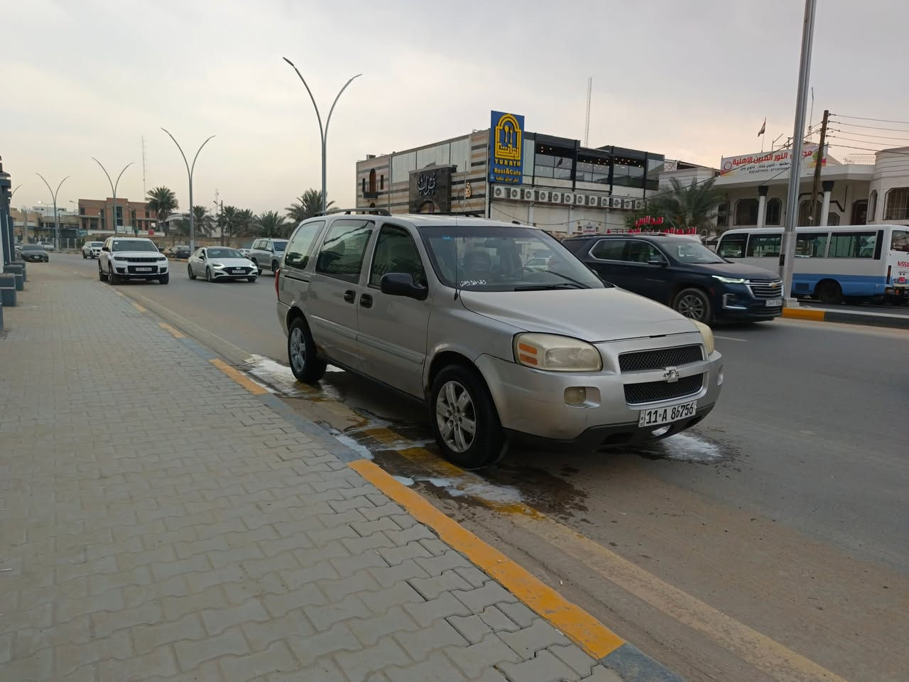 سلام عليكم بلاندر مديل 2007 محرك 3900 محرك كير كله جديد  تبريد 3 قطع التبريد شغال كمبريسر جديد منضومه كله جديده   السياره خير من ألله مكاني بصره مطيحه السعر 66 وبيه مجال قليل السياره بأسمنه كلش رقم الهاتف***********
