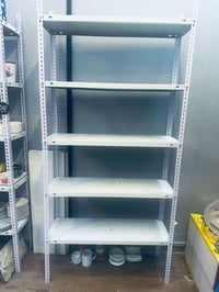 رفوف عدد6قطع ارتفاع2متر عرض1متر كل قطعه 5خانات استعمال شهر سعرالقطعة35...