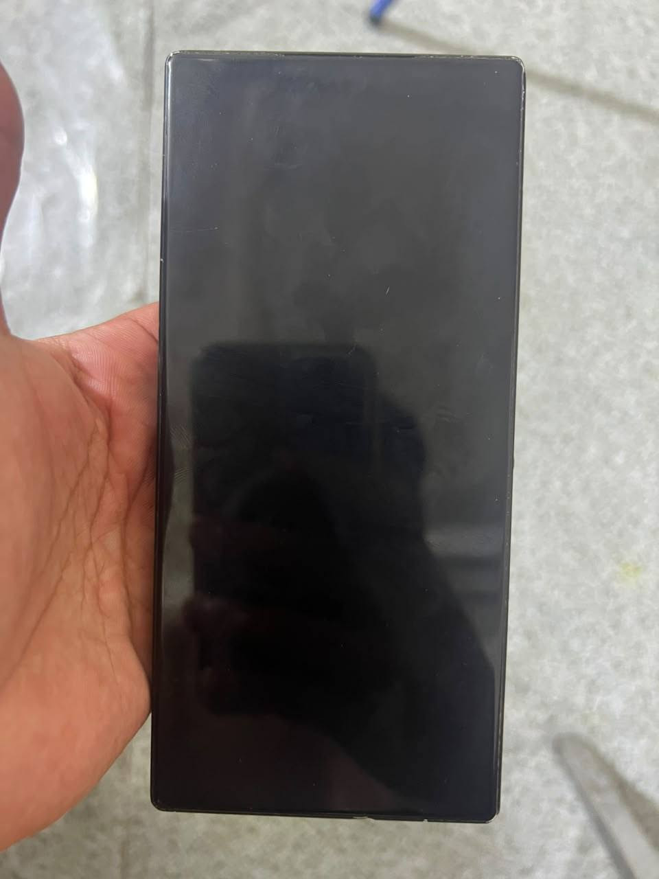 جهاز ريد مجك 9 برو 512 للبيع 
جهاز نضيف كلشي مابي فقط مثل مموضح الضهر بي فطرين وشويه خدوش بالاطراف مال جهاز وبي شويه تراب من ورا الشغل صار بي يتنضف بس مالي واهس اودي ينضفو كلشي سليم بي شرط الفحص كلشي شغال بي غير هذا الكلام اذا طلع بي تاخذه بلاش سعره 600 وبي مجال كلش قليل 
واتساب *********** مكاني بغداد شارع حيفا

