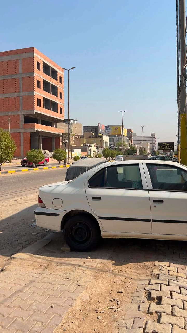 السلام عليكم
🚗 للبيع سمند – موديل 2010

 الموديل: 2010
 اللون: أبيض
 السيارة نظيفة ومستخدمة استخدام شخصي مال جناي 
گير ومحرك نظيف ومكفول
 تبريد ثلج وتدفئة شغال
الداخلية جديدة نظيفة كلش
 التايرات جدد 
السيارة جاهزة للاستخدام وما تحتاج اي صرف

رقم جديد حدادية جديدة

هزة وسنوية جدد (تحويل مباشر بأسمي) مصفرة غرامات 
 
📍 المكان: الديوانية 
💰 السعر: [ 37 وبيها مجال ]
📞 للاستفسار والتواصل: [***********]
