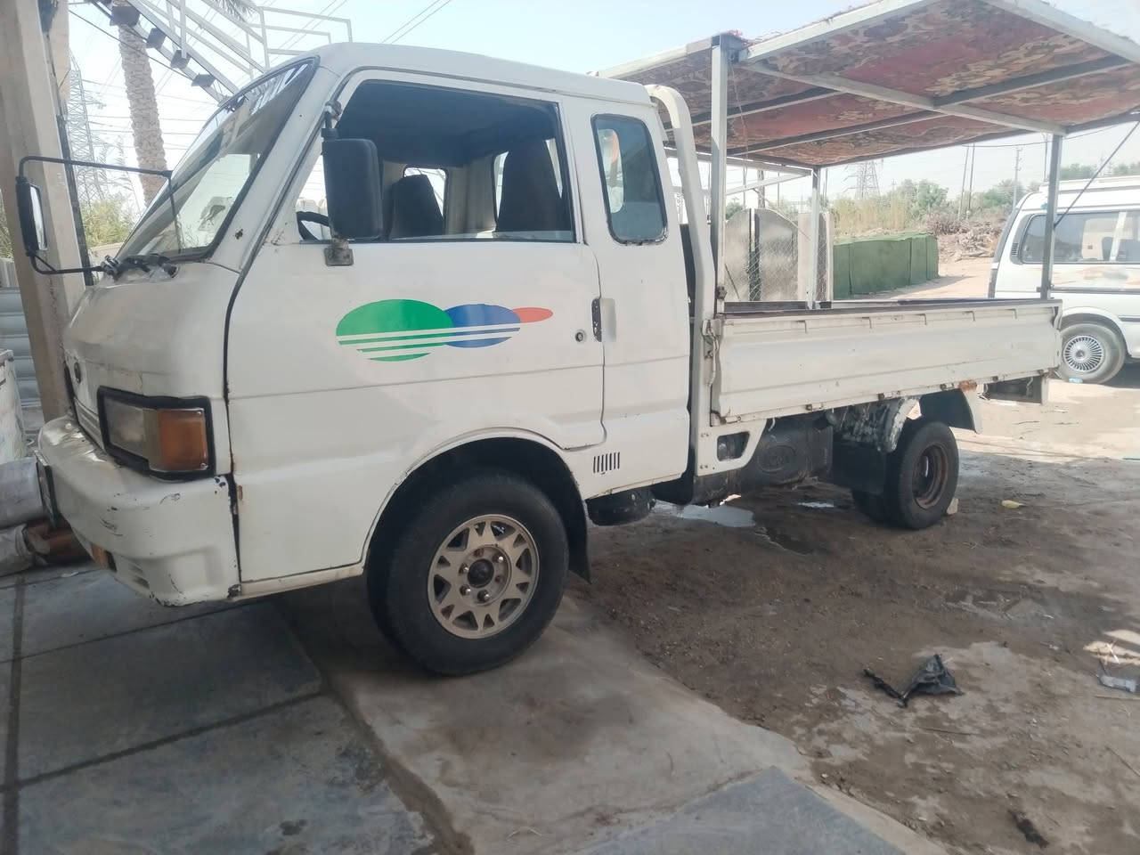 السلام عليكم سياره حمل للبيع موديل 95 سبعه جنكال قماره و ربع  جهازه من كلشي تخم تاير حداديه السعر 47 وبيه مجال مكان كربلاء قرب الإمام عون اعلى  تصال  على هذا الرقم ***********
