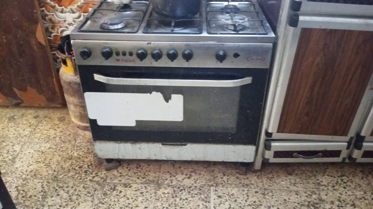 *********** غراض البيع تصال هاذه رقم صاحب  الغراض

