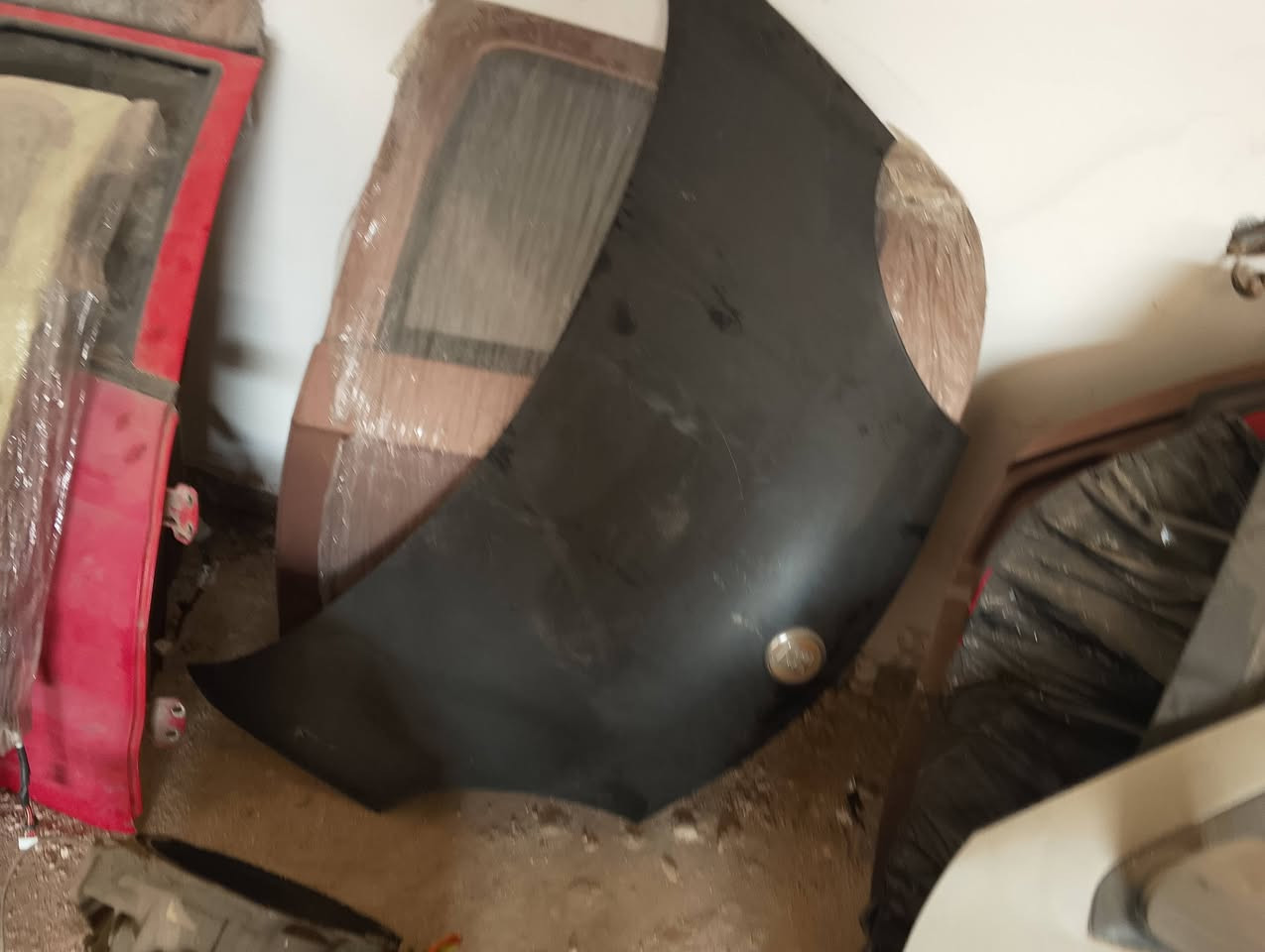 سلام عليكم غراض باندا حاويه مكان كركوك مع توصيل. ***********.  ***********

نص مكتوب في الصور:
- السمرار على الملاك الدائم ٨:٤٠ كروب جيلي باندا 🐼 العراق رعد مدريدي ١ س · 🫡 سلام عليكم تفصيخ باندا مكان كركوك مع توصيل *********** .*********** +22 سعر سيارات باندا في العراق معلومات عن سيارات باندا Ali Ahmed Zed ١ س · لايتات اماميه شكد سعرهن رد اكتب تعليقًا عامًا...