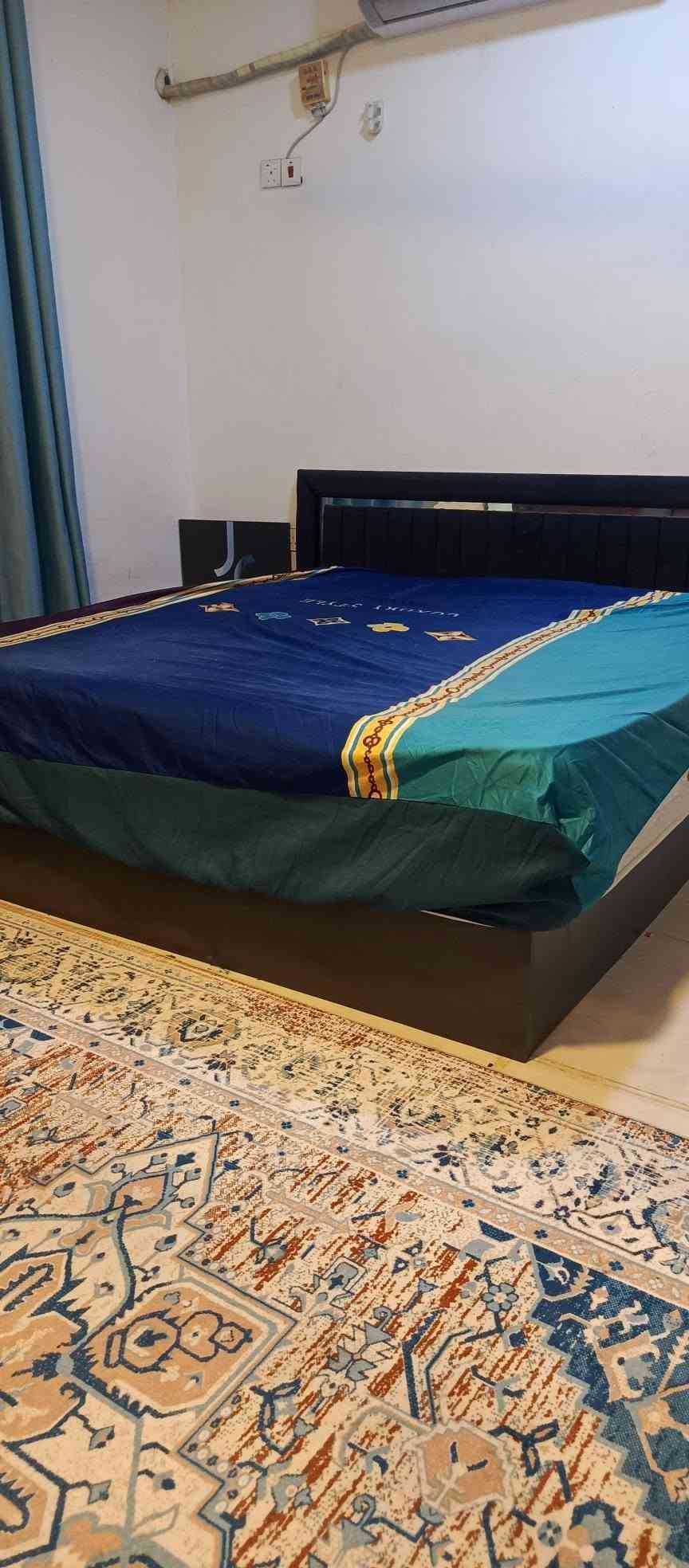 غرفة نوم • ٥ قطع • ما بيها ضرر