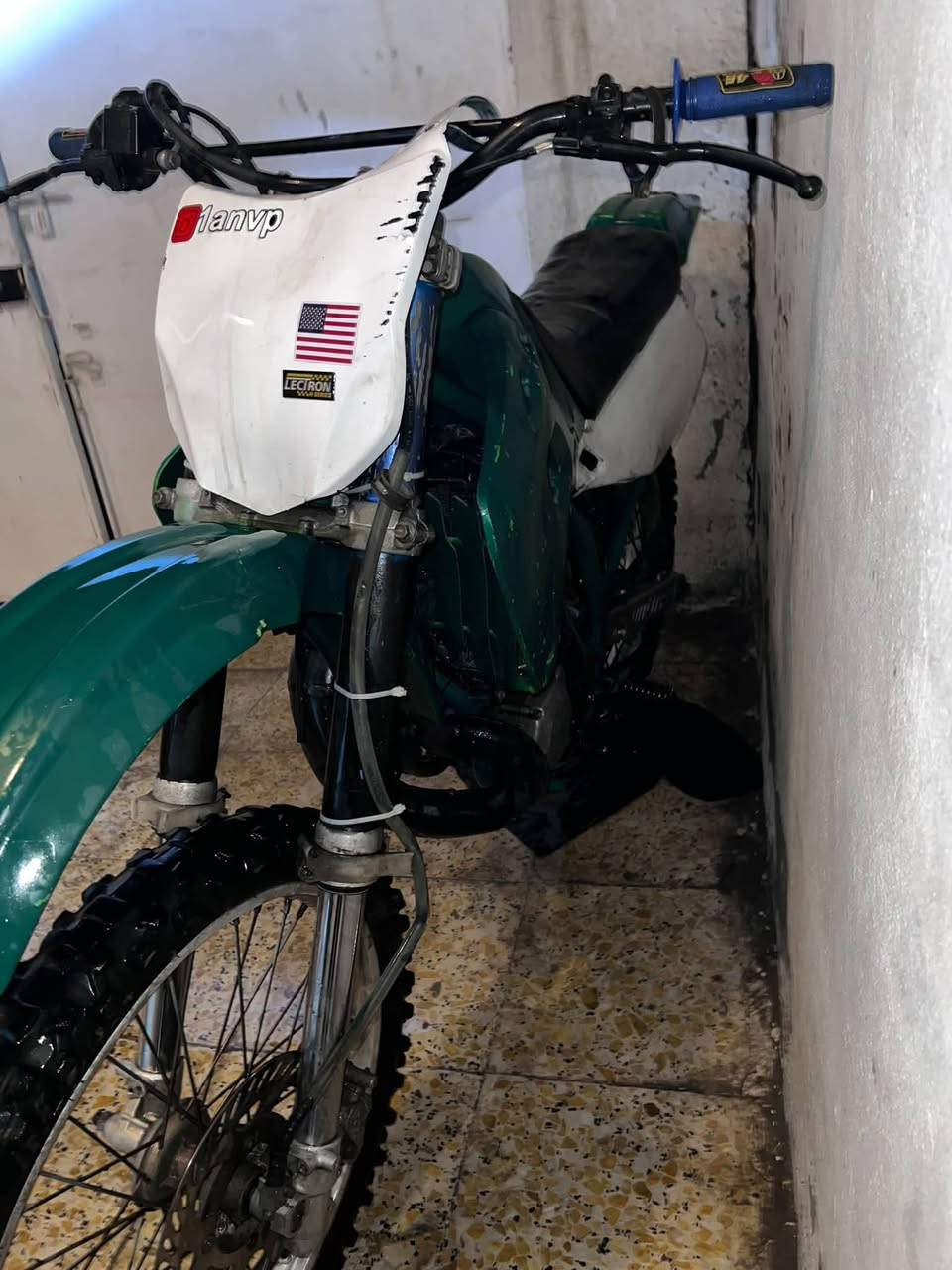 قفاز كاوسكي خبط مكينه ربع ٢٥٠ كابريتر اصلي جديده بريكات شلعه معدل كله فول انكر واطلع مكاني بغداد صليخ السعر ٨٥٠ وبيها مجال مستعجل عليها رقمي ***********
