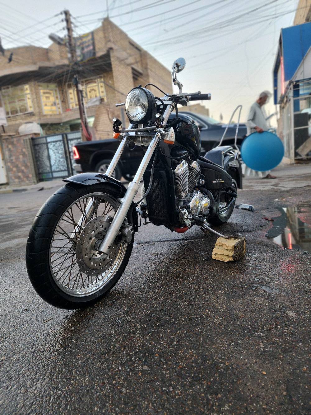 السلام عليكم هارلي ستد 400 مكينتهة هاي السنة مبدلهة مال حاوية بعدهة بلجيس الله شاهد شلعة معدل فول كابريترات منضفهن جدد بلكات تنضيف جديد دراجة خير من الله نقصهة فقط اشاير لاغيهن الدراجة نكرة وحدة تشتغل ما تئخر لو واكفة شهر السعر مليون اوبيهة مجال مكاني بغداد حي النصر للتواصل علة رقمي *********** + اكزوزات رياضي فول + بيهة تنقيط دهن من الفيت بم قليل كلش