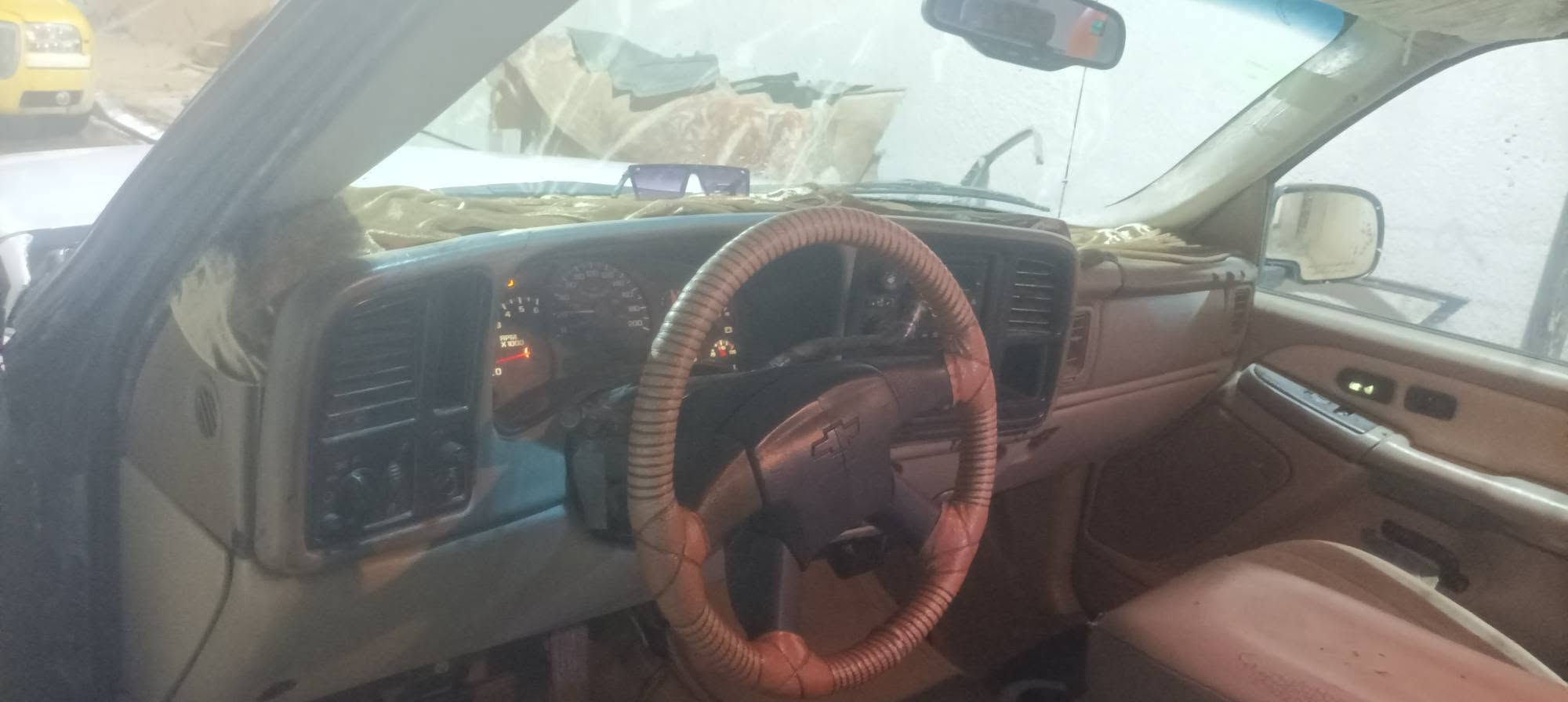 السلام عليكم للبيع شوفر الفنيه نقل وراعيه مسافر رقم دهوك اجره القديم السياره جاهزه بس التبريد وكف طكت الجبنه مال الكمريسر  يعني عوزه بس كمريسر مكان السياره ميسان*********** السعر 45
