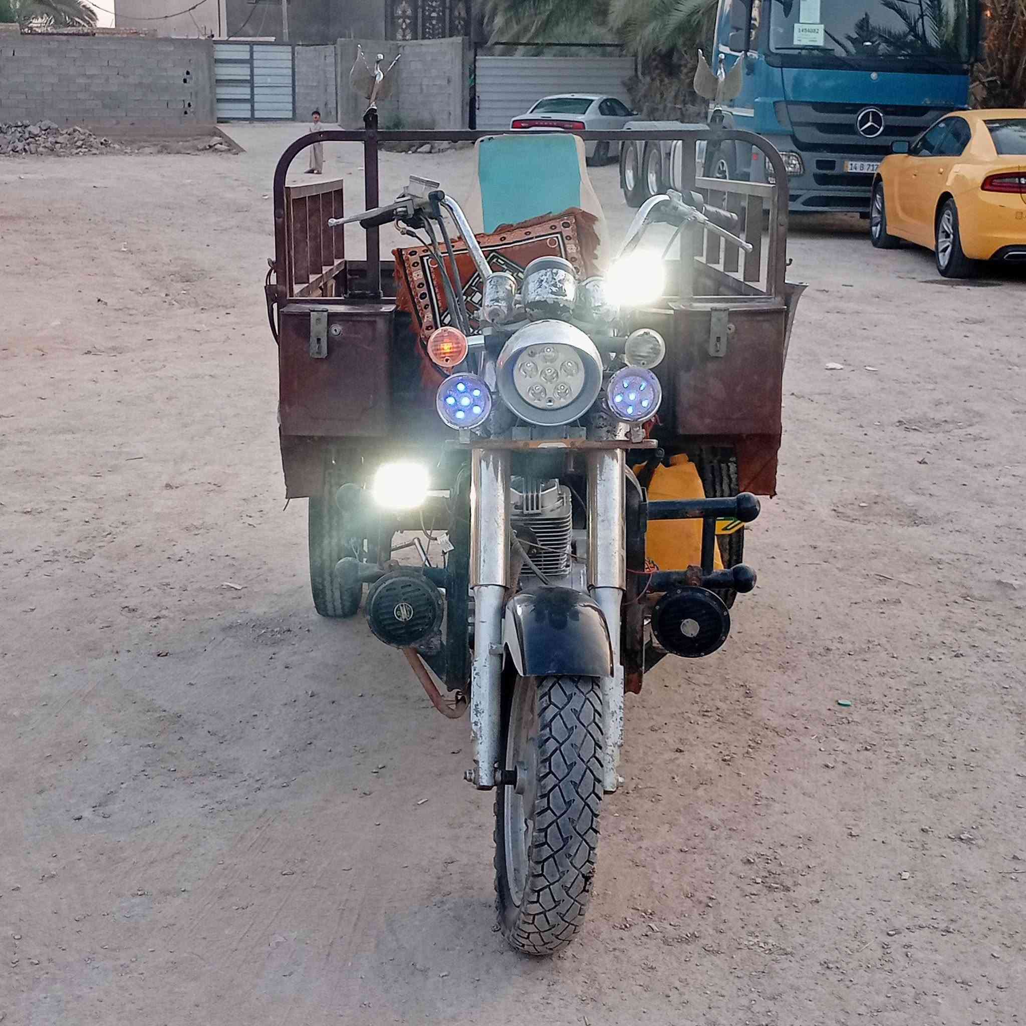 مبدل بس كاور بيها بسس مكفول شاصي البدي مال 2019 ستوته جاهزه المكان فرع الوركاء طريق سماوه رميثه نكره سلف سعر مليون 550 بيه  مجال *********** موديل 2013
