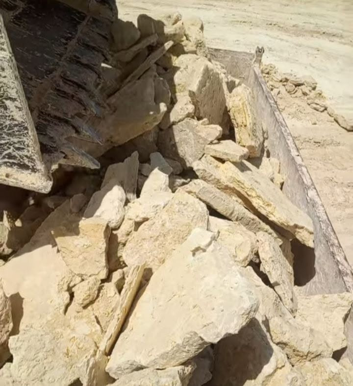 حجر درجه اولى حجر النجف السن الصلب نجهز كافة المحافظات  وأنسب الأسعار ***********
