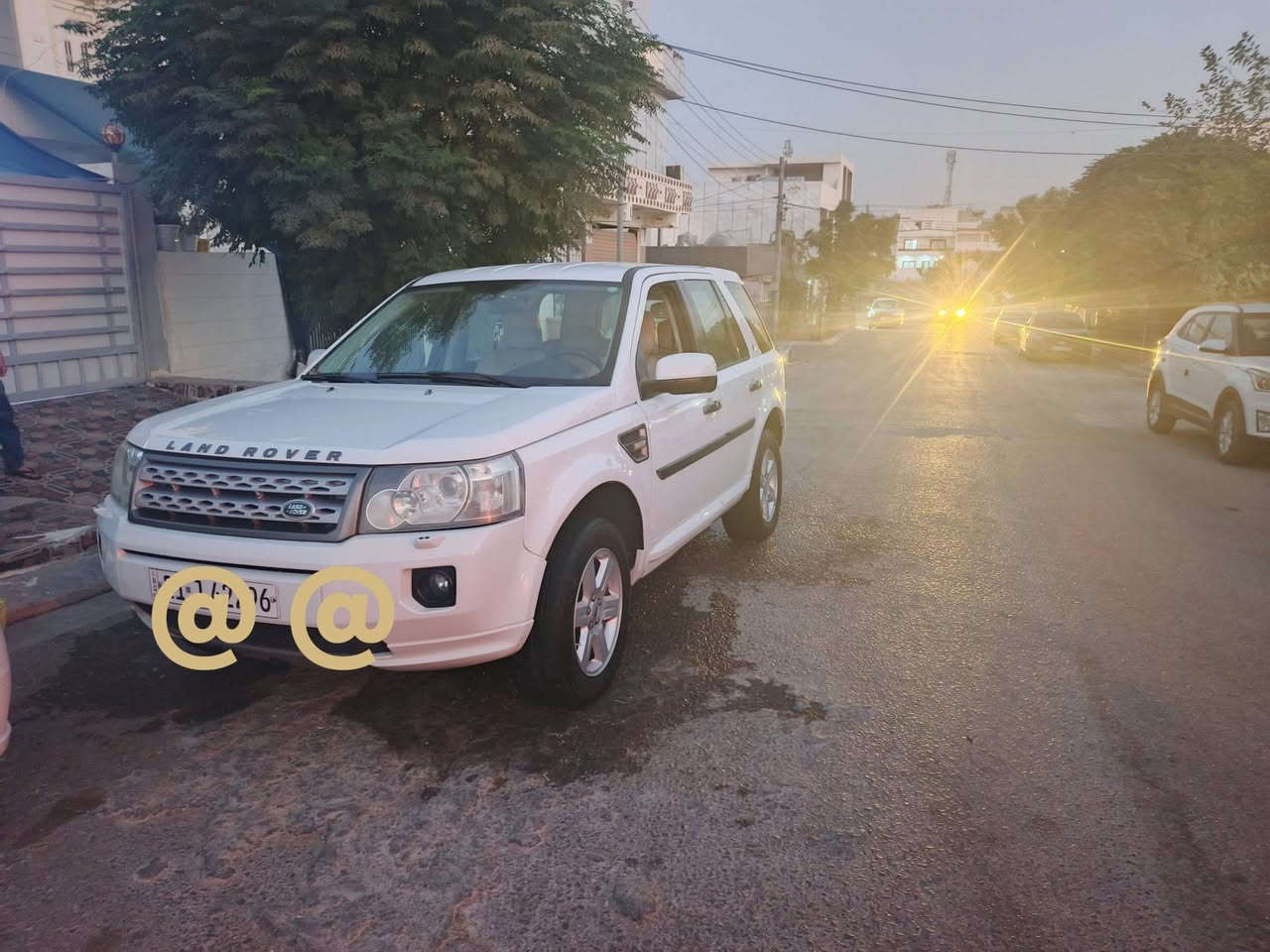 Land Rover 2012 🇬🇧SE/LR2/
سەیارەکە بێی بۆیاخە 

رەقەم سلێمانی تا ٢٠٣٠ مانگی ٩ نوێیە بەشەرتی بەناو کردن،
مەکینە شەشپستۆن/٢.٣/
٢٣٠هۆرس پاوەر 🐎
دوگێر تۆماتیک عادی شەش گێر/
سپۆرت🔥
٥مۆدی لێخورینی هەیە⛈️🛘)
سوکان ڤۆڵیوم لایت عەدەسە .
تەعدید سورحەو ئاوێنە کارە بای.
بەسمەیە (aux/cd/تەبرید ساردو گەرم بەشەرت .
کامیرەو حاسەیە/٨سەماعەیە/
سێرڤس عامی تازە بۆکراوە گێرو مەکینەی بەشەرت .
تایەی ناو پاکەتی بۆ بەستراوە سەیارەکە یەک دنک مەسروفی تیانیە).تکایە گەر موشتەری نیت بێزارمان مەکە 
نرخی(97)گەڵاو مامەڵەیەکی کەم / (ژ.م) وتساب
(***********)
***********
وەتس ئەپو ڤایبەری لەسەرە /یان نامە بنێرە )،.
