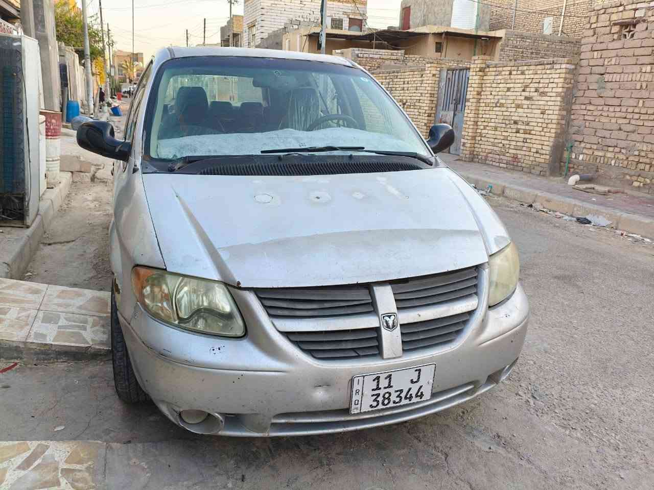 السلام عليكم 
للبيع دوج كرفان 2006
محرك 3300 دوشمه جديده 
7راكب كراسي سياحي 
رقم بغداد باسمي 
سنويه لغاية 2030
العنوان بغداد الامين الثانيه 
للاستفسار الاتصال على الرقم 
***********
