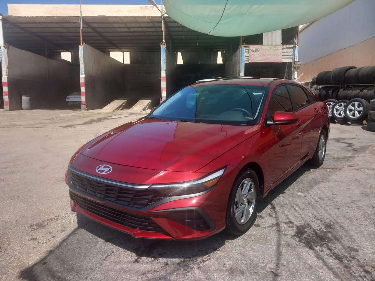 HYUNDAI ELANTRA 2024
 وارد أمريكي  سيارة  أخت الزيرو  دخول جديد 
ترقم جميع المحفظات 
سيارة باسمي 
حجم المحرك :  2.0💪🏻

المسافة المقطوعة 🚶: 26307

عدد الاسطوانات : ٤ سلندر

اللون : أحمر 
الإضافات :  
نقطة عمياء 👨‍🦯
لد نهاري 
مثبت سرعة 
قيادة ذاتية 
كامرة دوارة 
عداد ديجتال 
ويل كب 👈🏻
شاشة تحكم لمس📺
اندرويد اوتو🤖
تدفئة كراسي 🔥
تدفئة ستيرنك 🔥
ابل كار بلاي🍏
خرائط 🗺️🧭
دخول ذكي🚪
والعديد من الموصفات
HEB25F
| للتواصل واتساب 
✅ ‭***********‬✅ كربلاء, العراق
