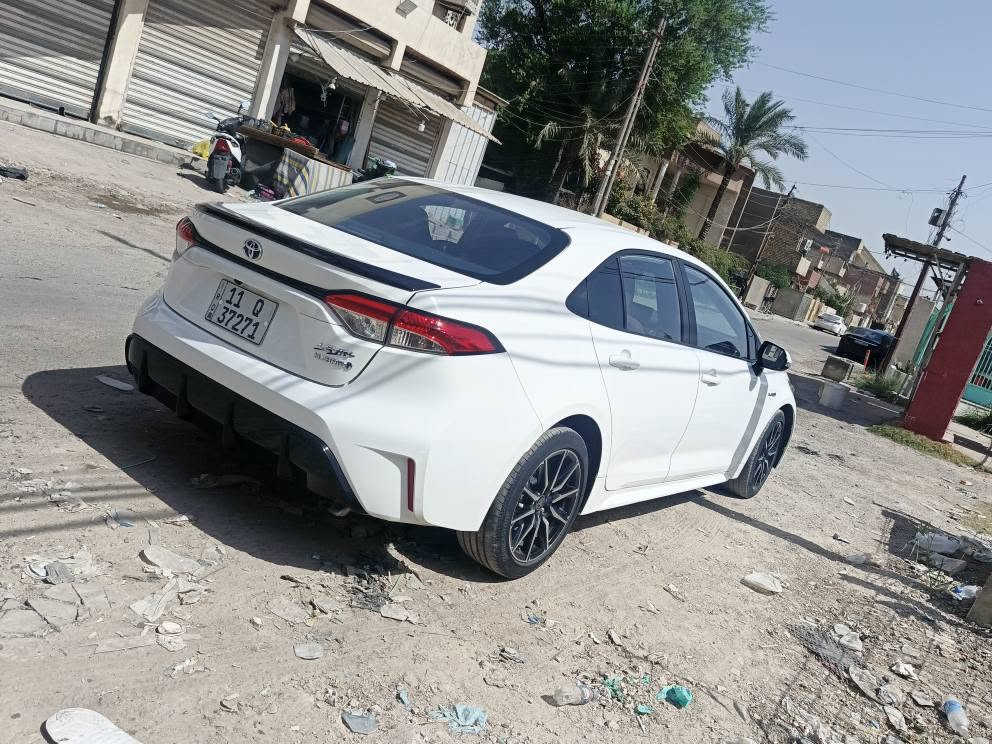 كورلا 24 هايبرد فئة اس s رقم بغداد باسمي شرط تحويل ثاني يوم هزة وسنوية ورقم كله جديد مكفولة من الصبغ بيهه بارد بالبابتين مال السائق والخلفي اثر طخة دراجة ورجعته بارد سيارة فول فتحة سلايد بصمة وكشنات جلد أسود وكشن كهرباء ورادار وتحديد مساروكاميرا ولدات امامي وخلفي ويل 17  سيارة نظيفة ماشية 43 مكاني بغداد حي الجهاد الاتصال على الرقم *********** السعر 150 ورقه بغداد, العراق
