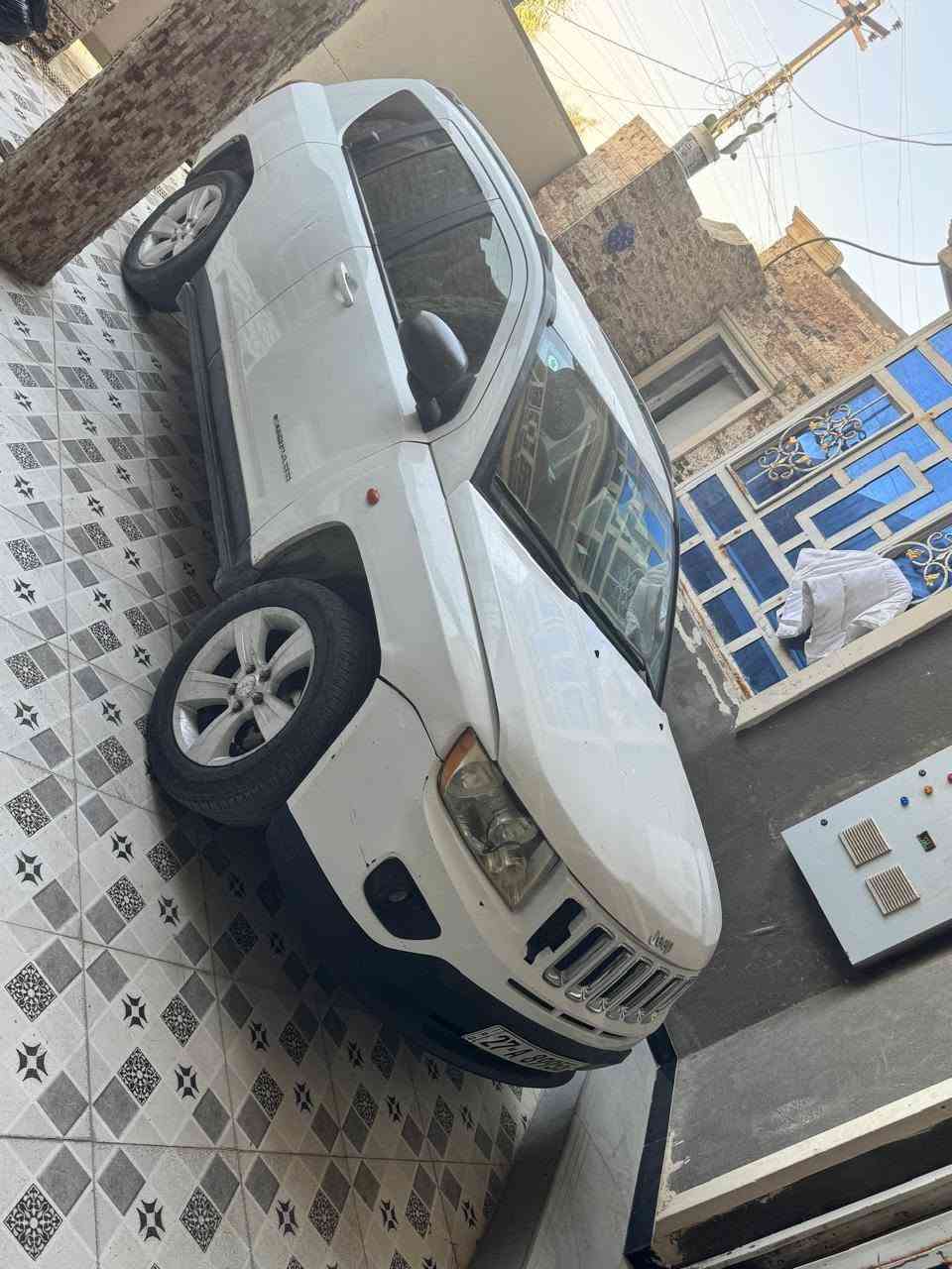 جيب كومباس 2016 وارد امريكي ضربه بجم خفيفه سعر 100ورقه وبيه مجاله لتواصل *********** ناصرية
