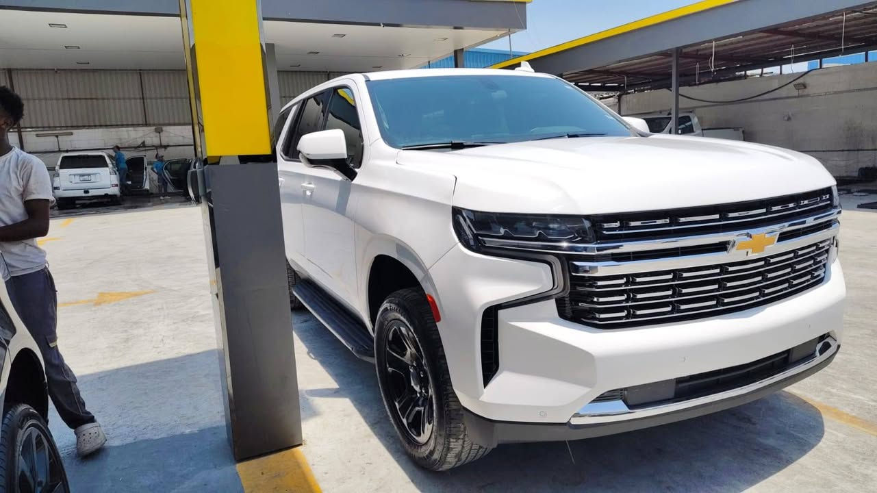 للبيع – شفروليه تاهو  موديل 2024
فئة السيارة فدرالي ls 🚘  

🩶 اللون: ابيض
📅 الموديل: 2024
📍 دخول جديد
📄 رقم شهداء
🛣️ الممشى: 500 كم فقط
✨ السيارة بحالة ممتازة، نظيفة جدًا، وجاهزة للتسجيل والاستخدام، ولا تحتاج أي مصروف السيارة مغير غرفتهة الى بريمير كشن جلد منفصل .

💵 السعر: 340 ورقة (قابل للتفاوض بالمعقول)
📍 مكان السيارة: الكوت

📞 للاستفسار والتواصل:
***********
