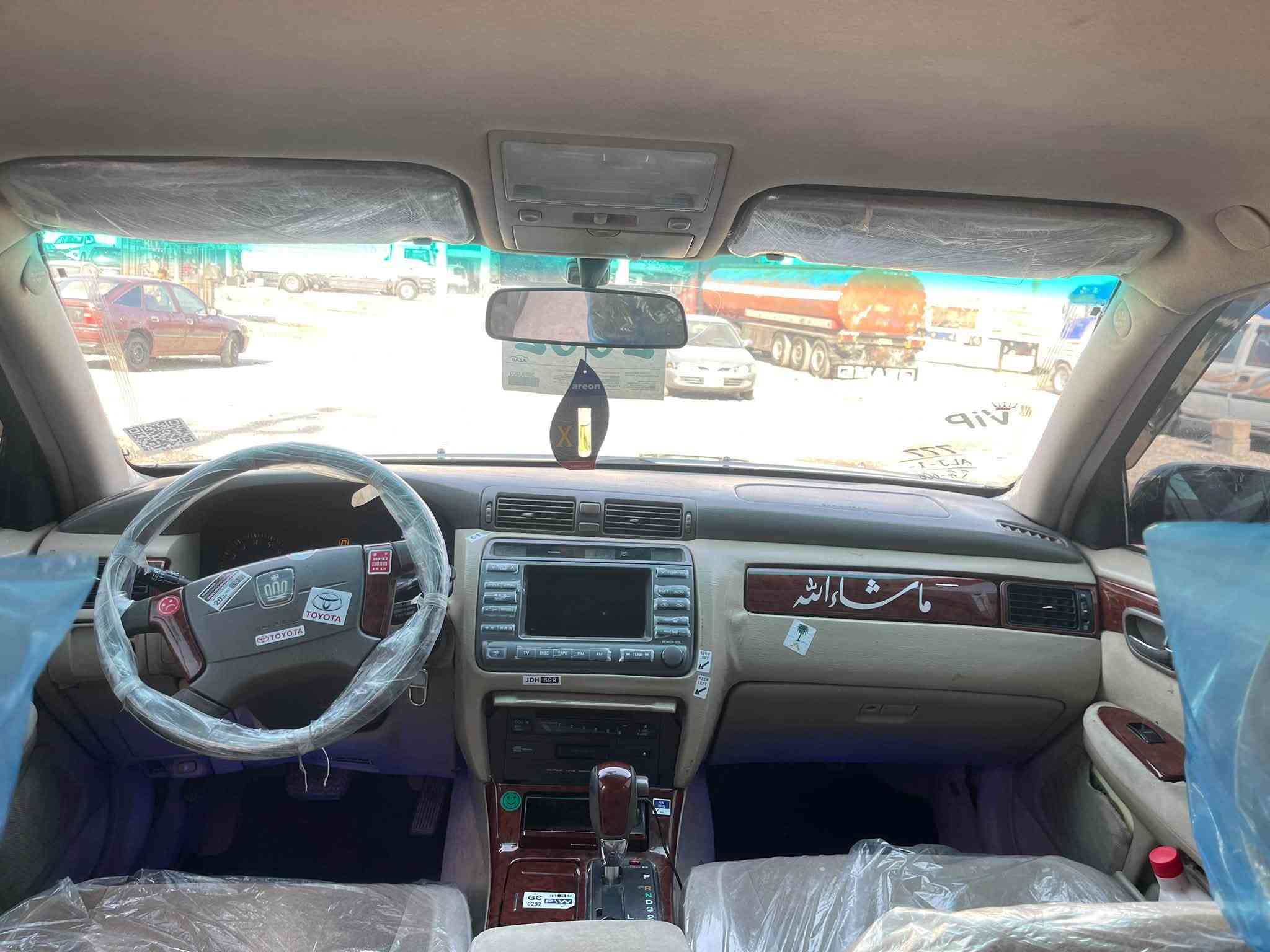 مەلیکە موس بارکۆدی وەرگرتوە 40$✅
فرۆشتن و گۆڕینەوە ***********
دیفۆر  گەورە  دوو دوگمە ناو زەرد
تحدید سرعەو تبرید مەرکەزی
٤ کوشن کارەباو ئاوینە هیتەر 
شاشەو سیستەم ئێم پی فایەر بیلاد
ڕەنگ سەوزی زۆر تۆخ وەک ڕەش درۆزن وایە
سەقف و حیزام وژمارەی شاصی و کەڤەر بە شەرت

نص مكتوب في الصور:
- 010101
- 01 01 01