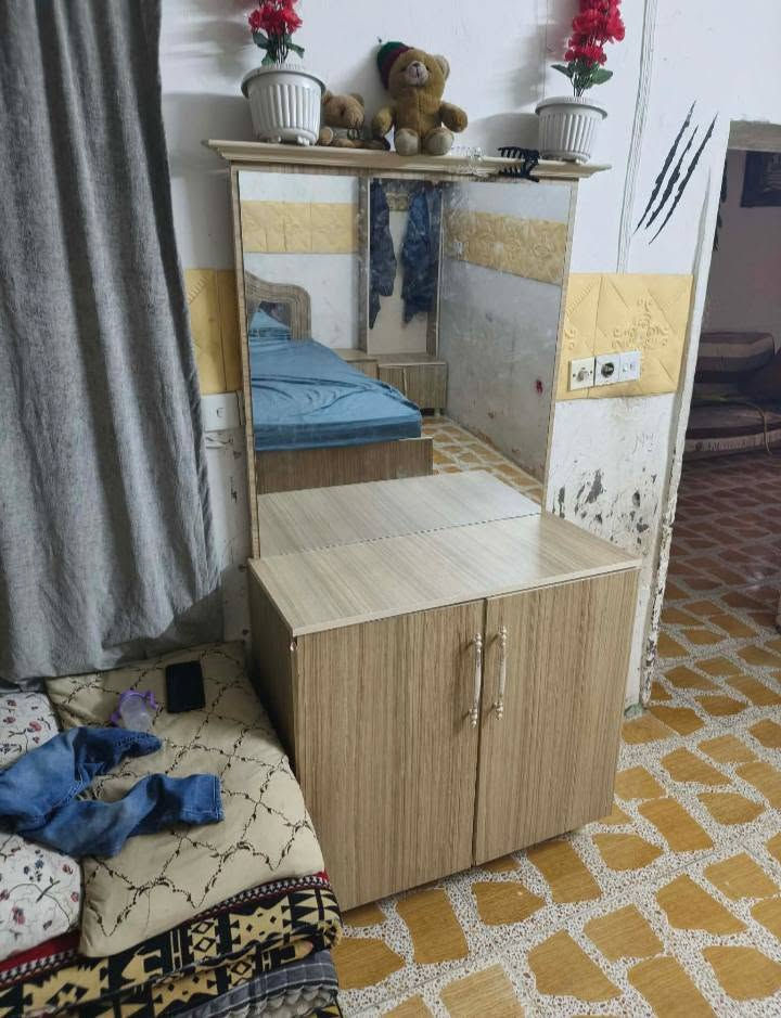 غرفة نوم شغل عراقي شغل اللستفسار***********
